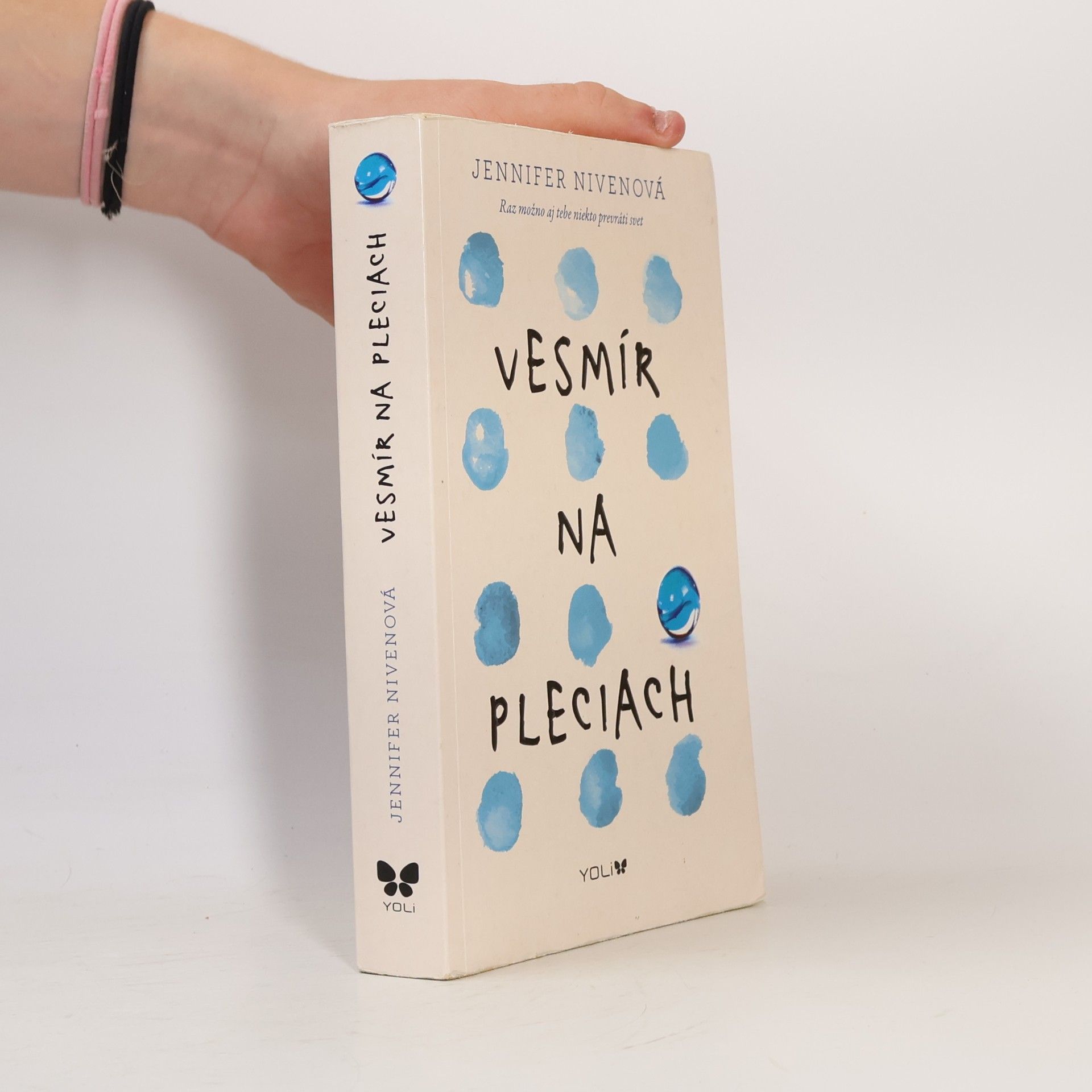 Jennifer Niven Vesmír na pleciach