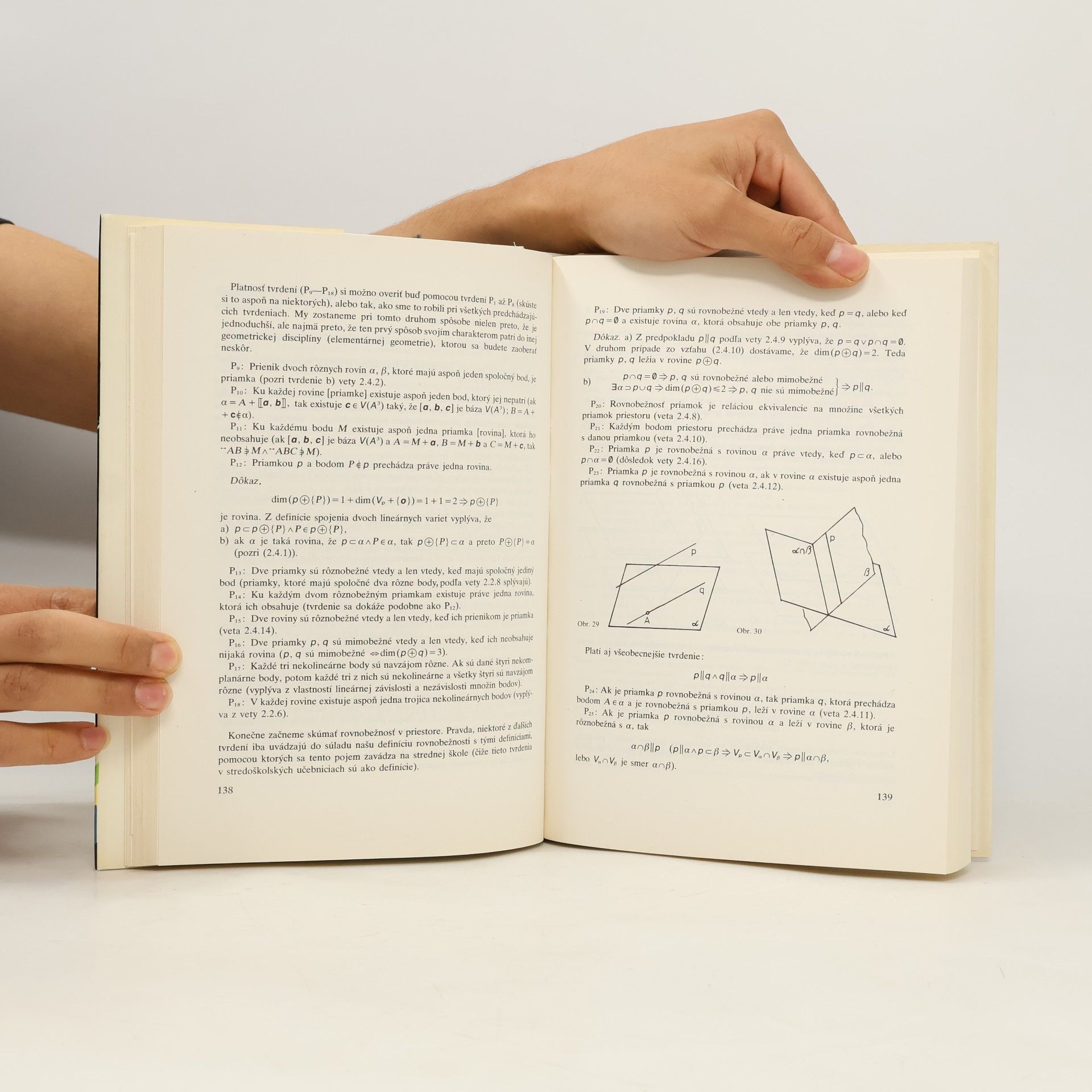 Milan Hejný Geometria pre študentov matematiky učiteľského štúdia na univerzitách a pedagogických fakultách. 1