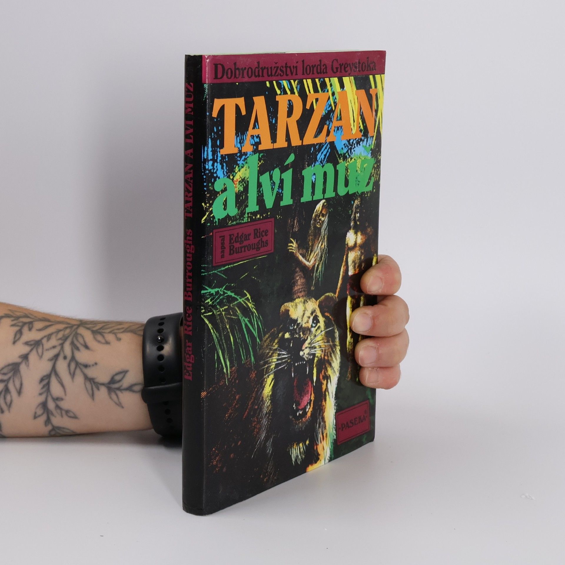 Edgar Rice Burrroughs Tarzan a lví muž