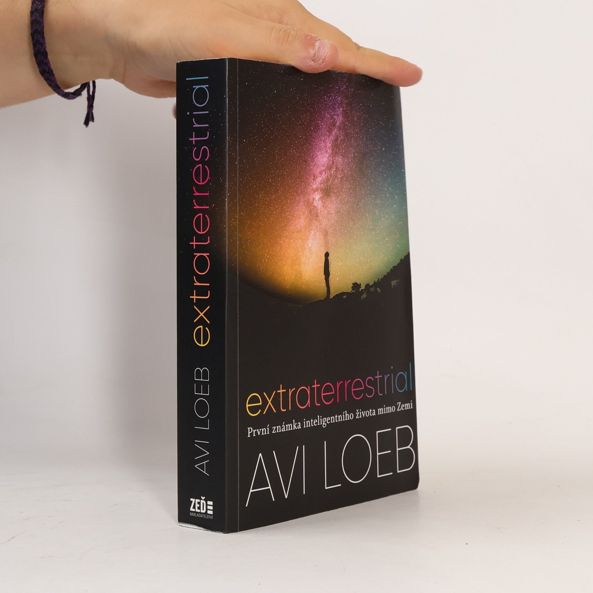 Avi Loeb Extraterrestrial : první známka inteligentního života mimo Zemi