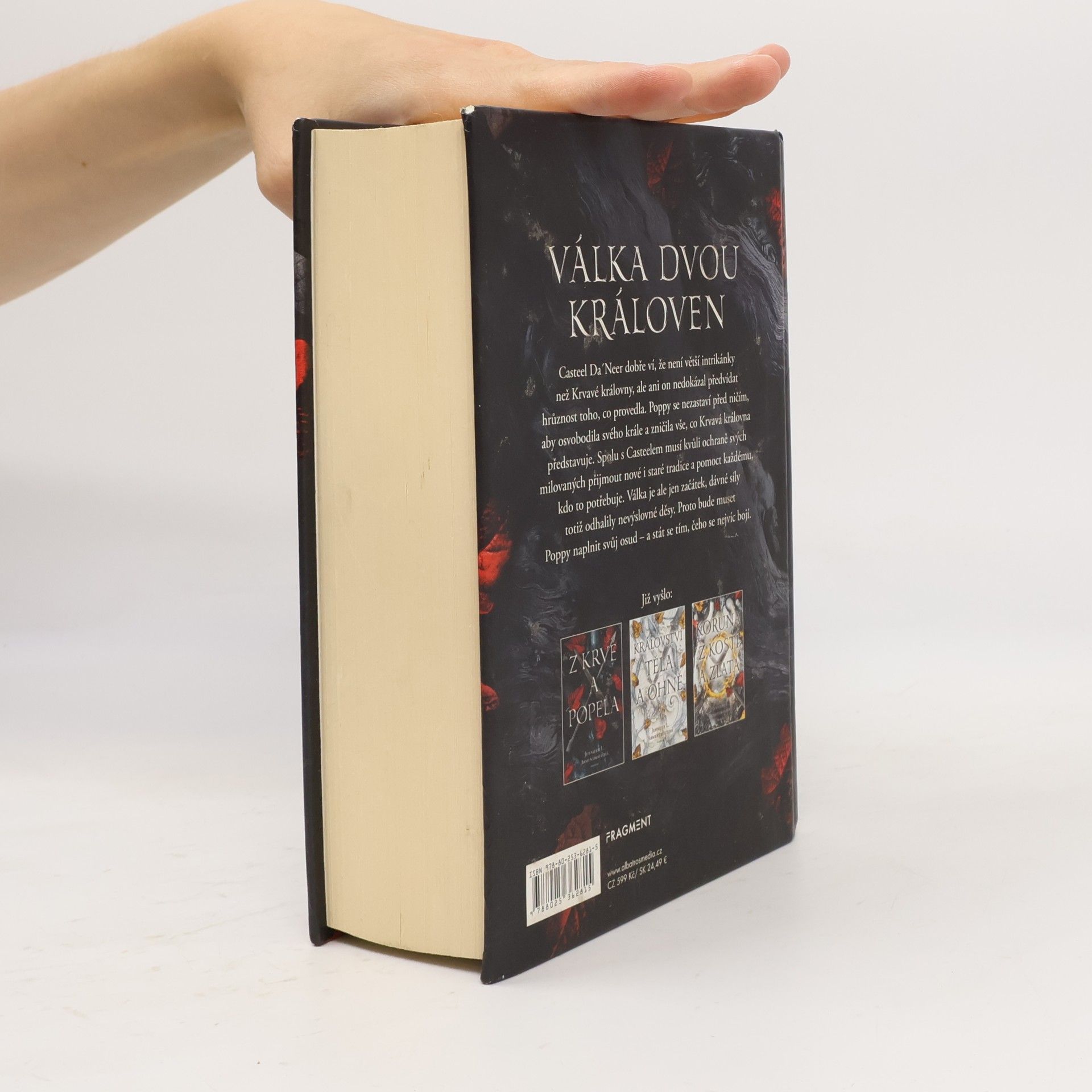 Jennifer L. Armentrout Válka dvou královen