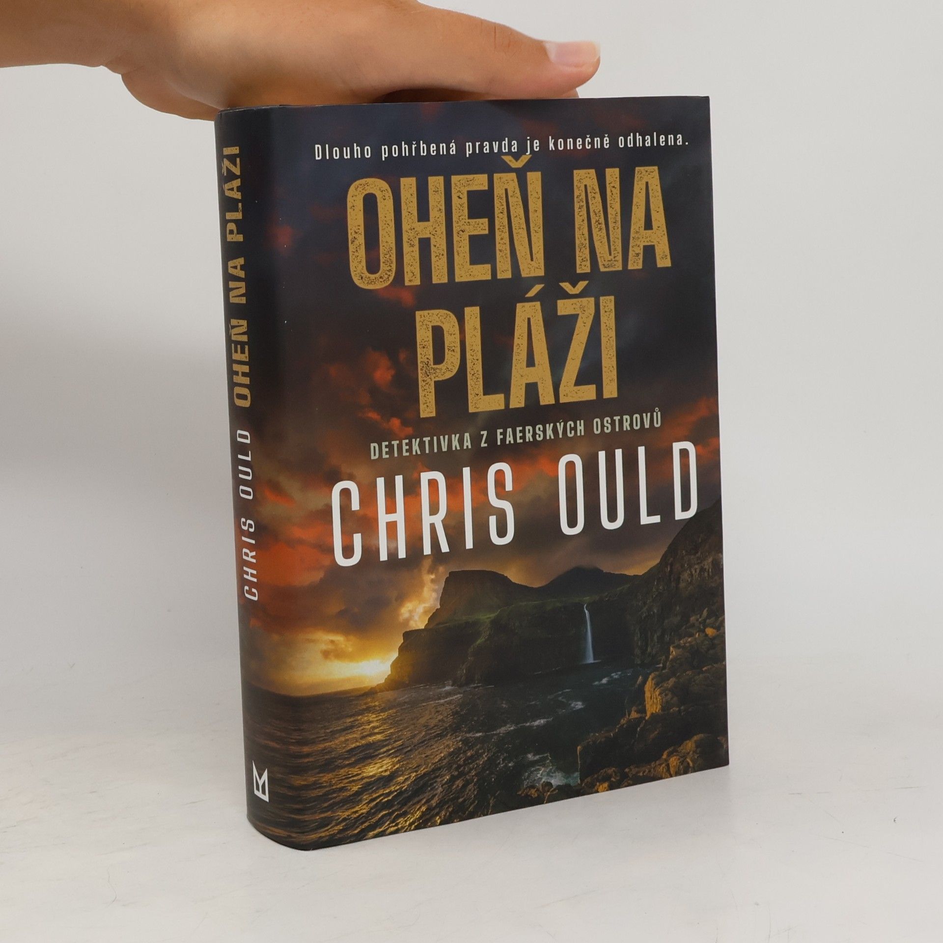 Chris Ould Oheň na pláži