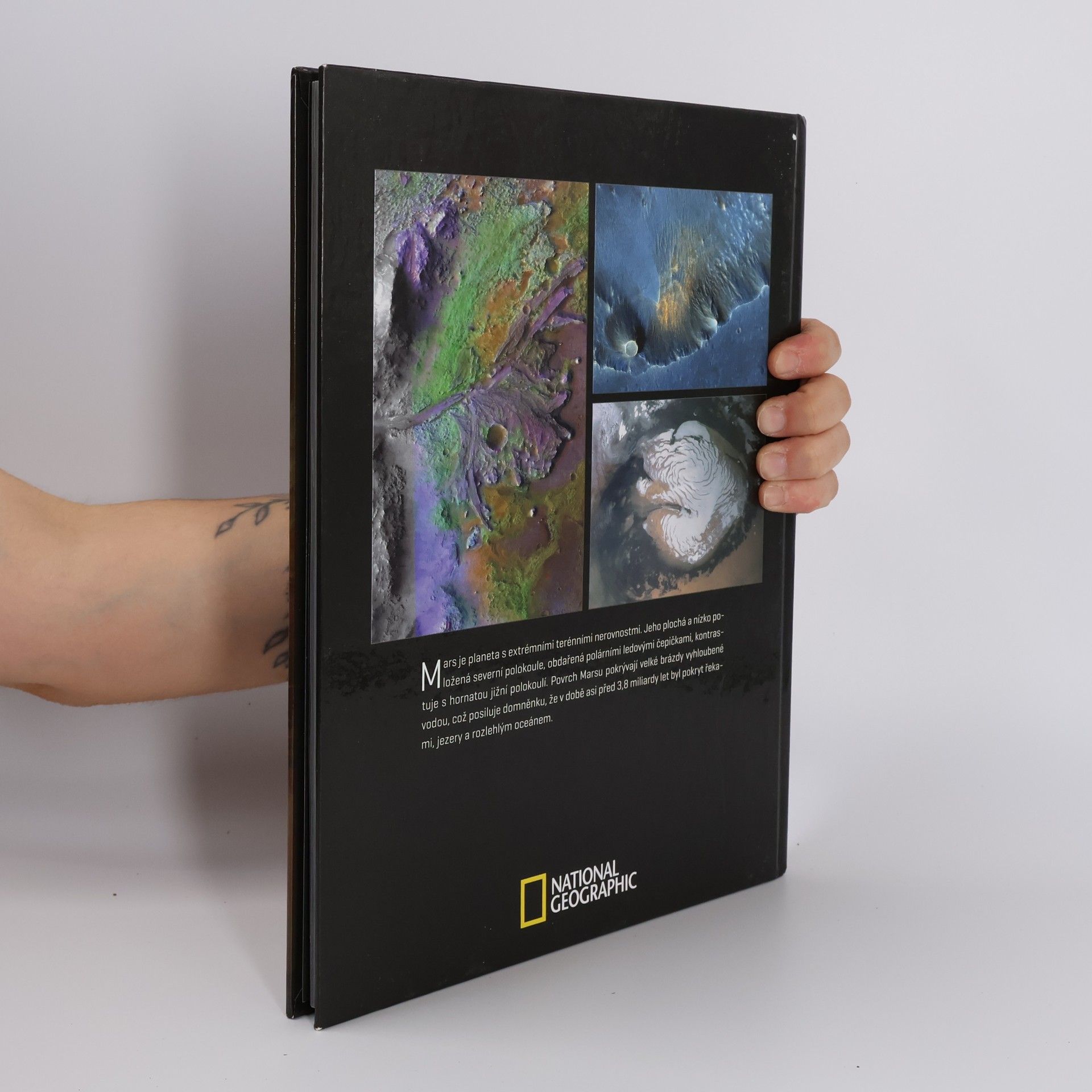 Collectif d'auteurs Atlas vesmíru. Mars údolí a pláně