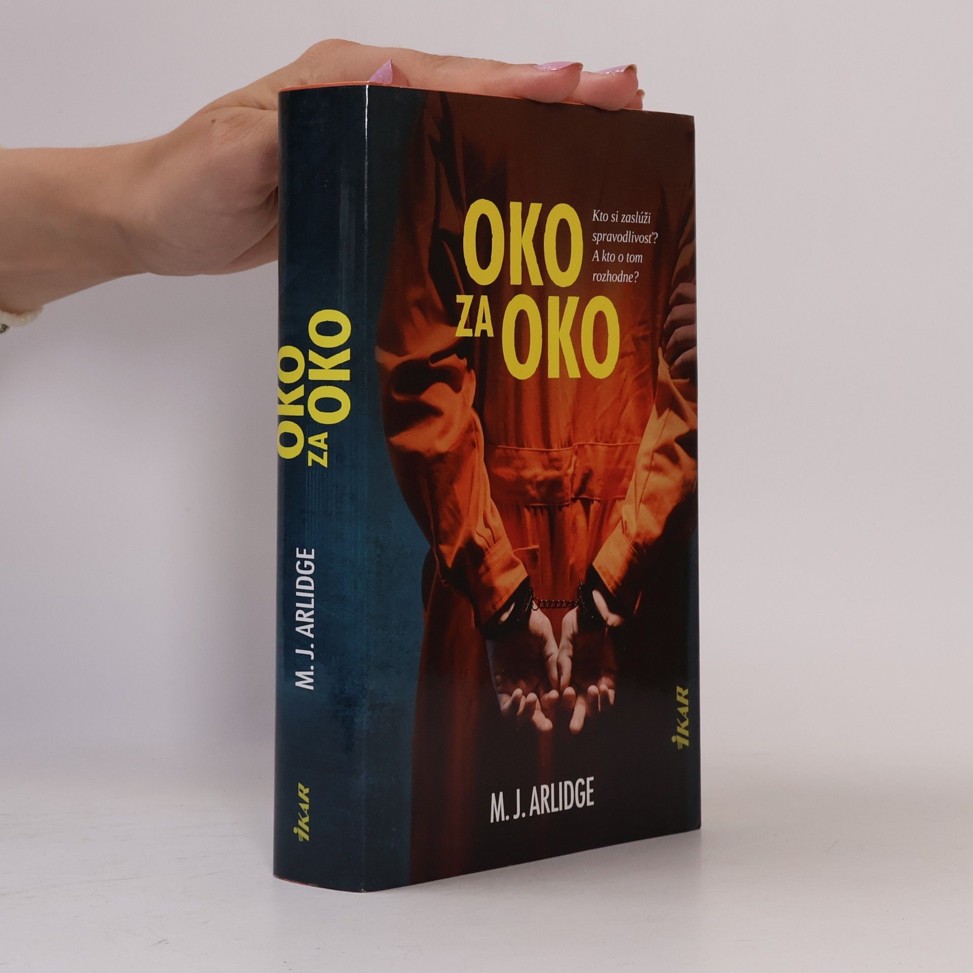 M. J. Arlidge Oko za oko