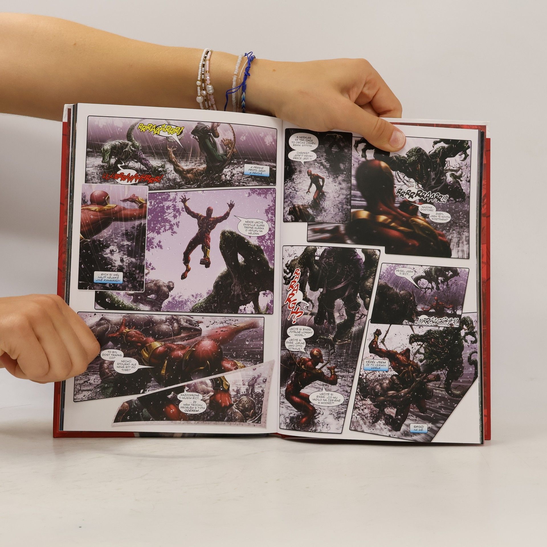 Roberto Aguirre-Sacasa Komiksový výběr Spider-Man 4. Zvířecí instinkt