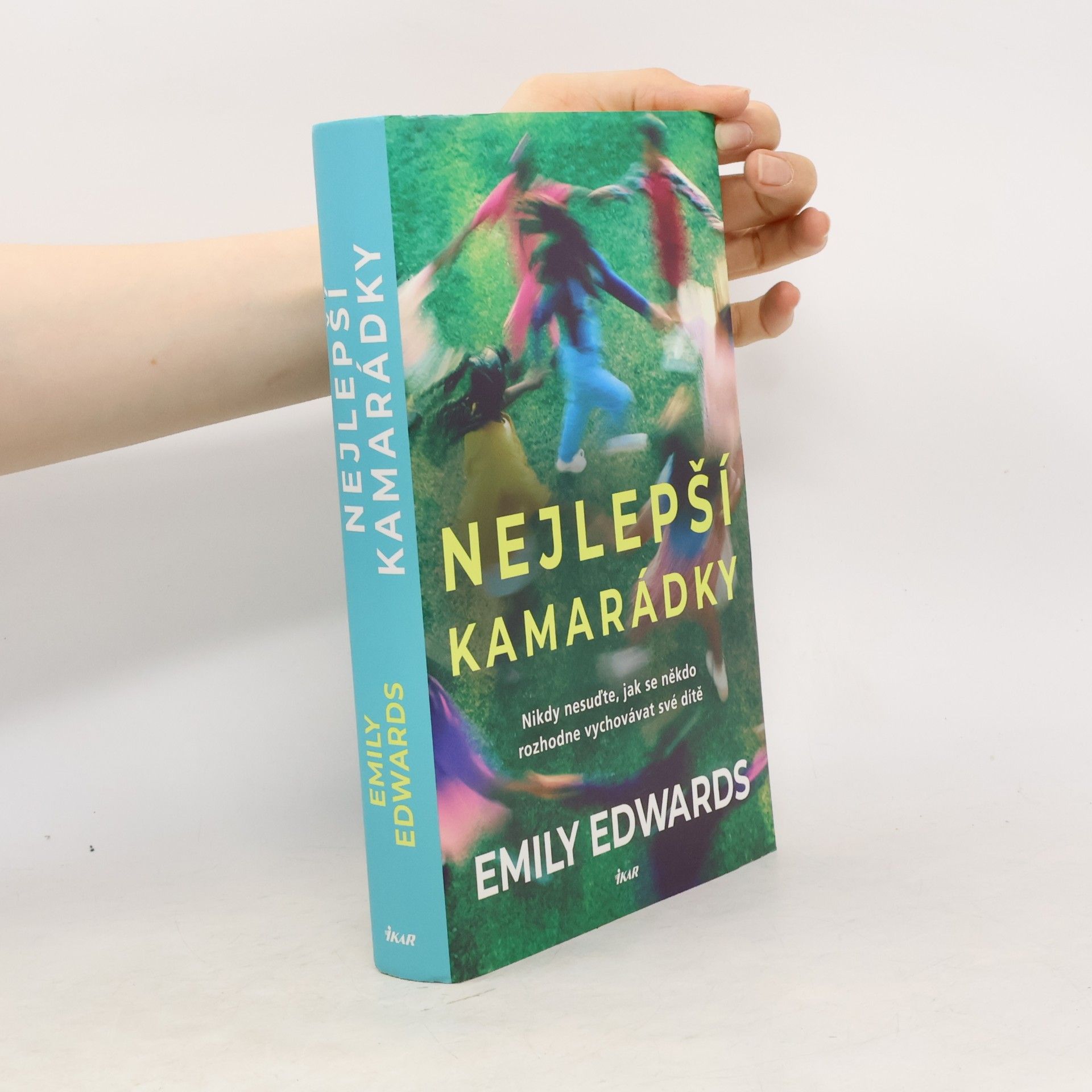 Emily Edwards Nejlepší kamarádky