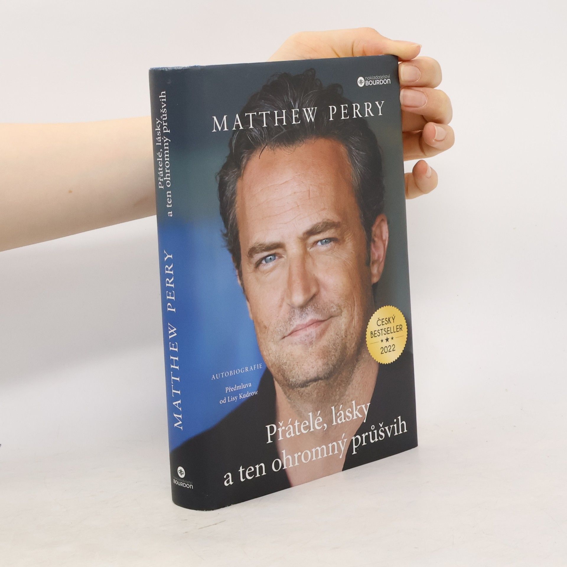 Matthew Perry Přátelé, lásky a ten ohromný průšvih