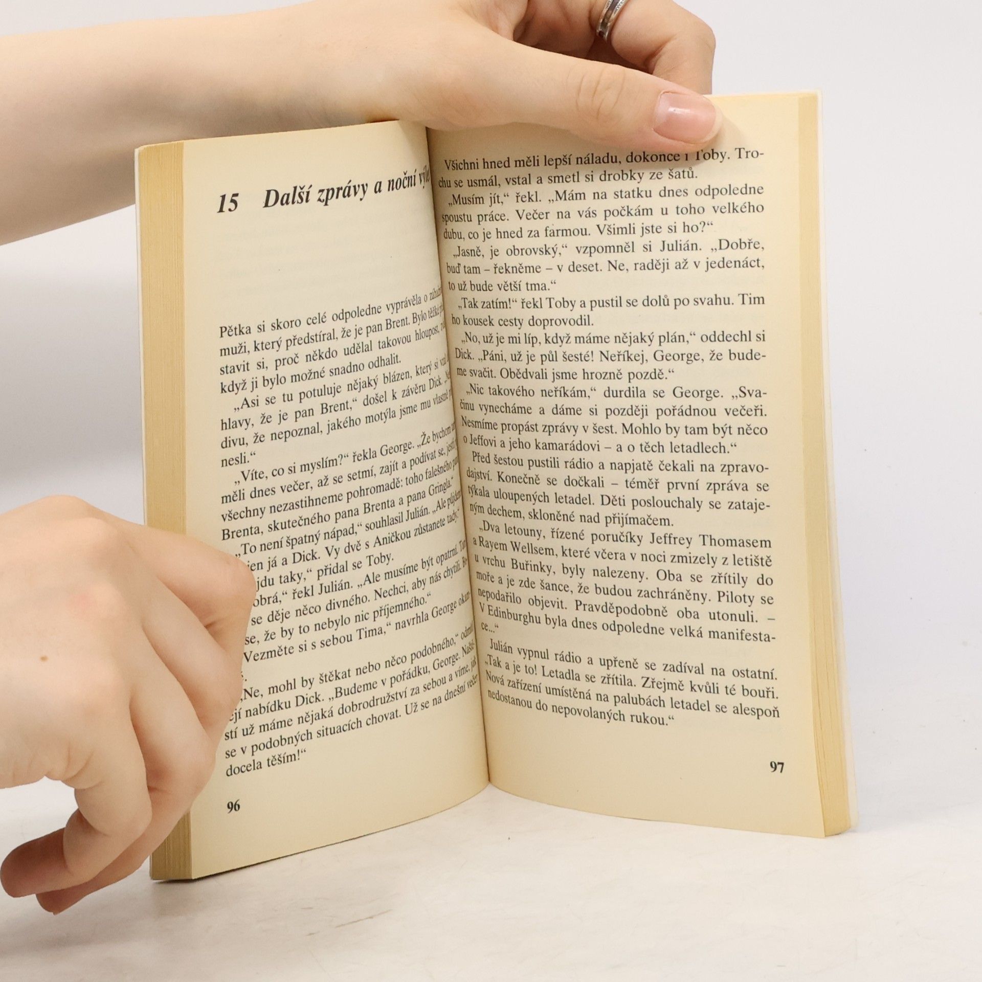 Enid Blyton Správná pětka: Pětka na záhadném vrchu
