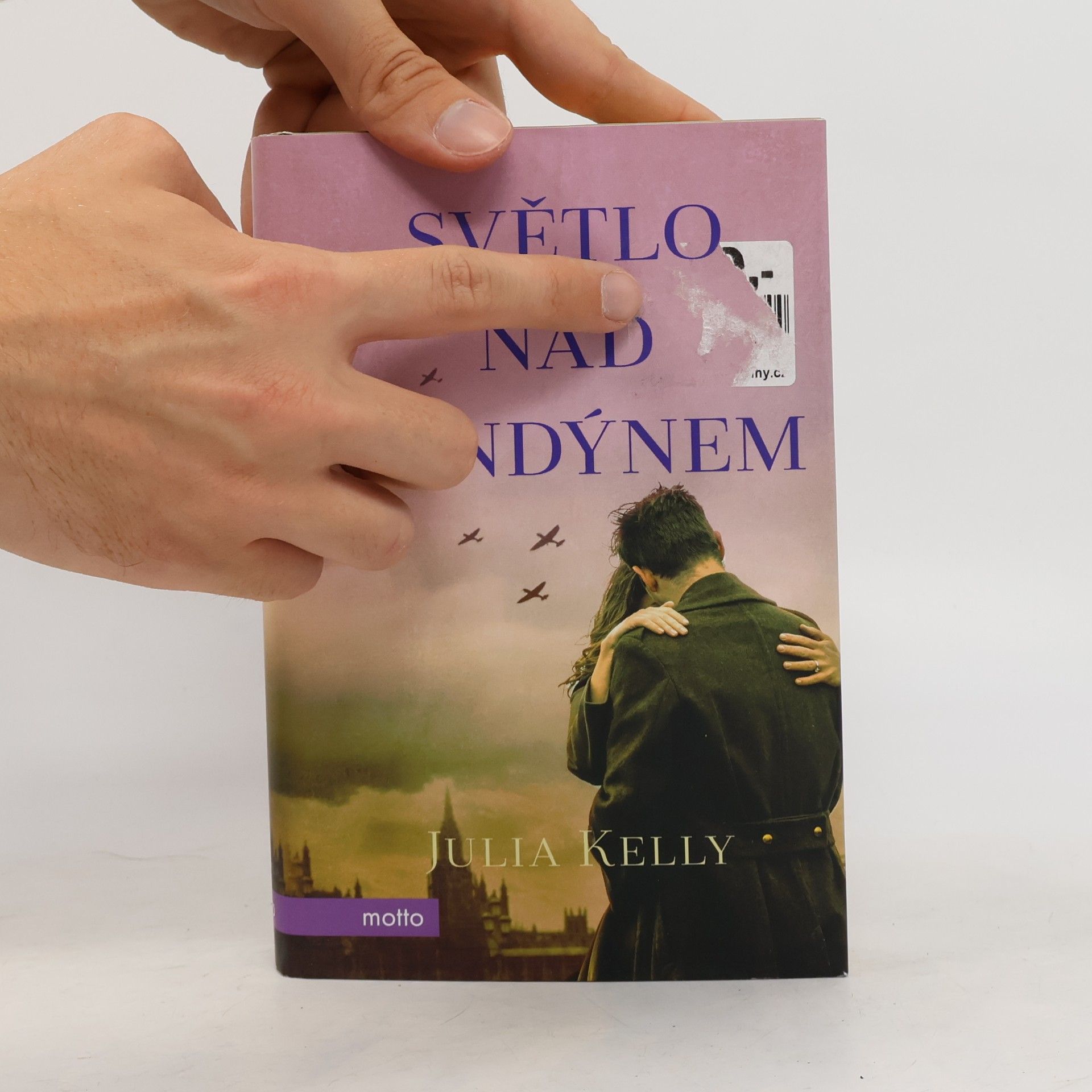 Julia Kelly Světlo nad Londýnem