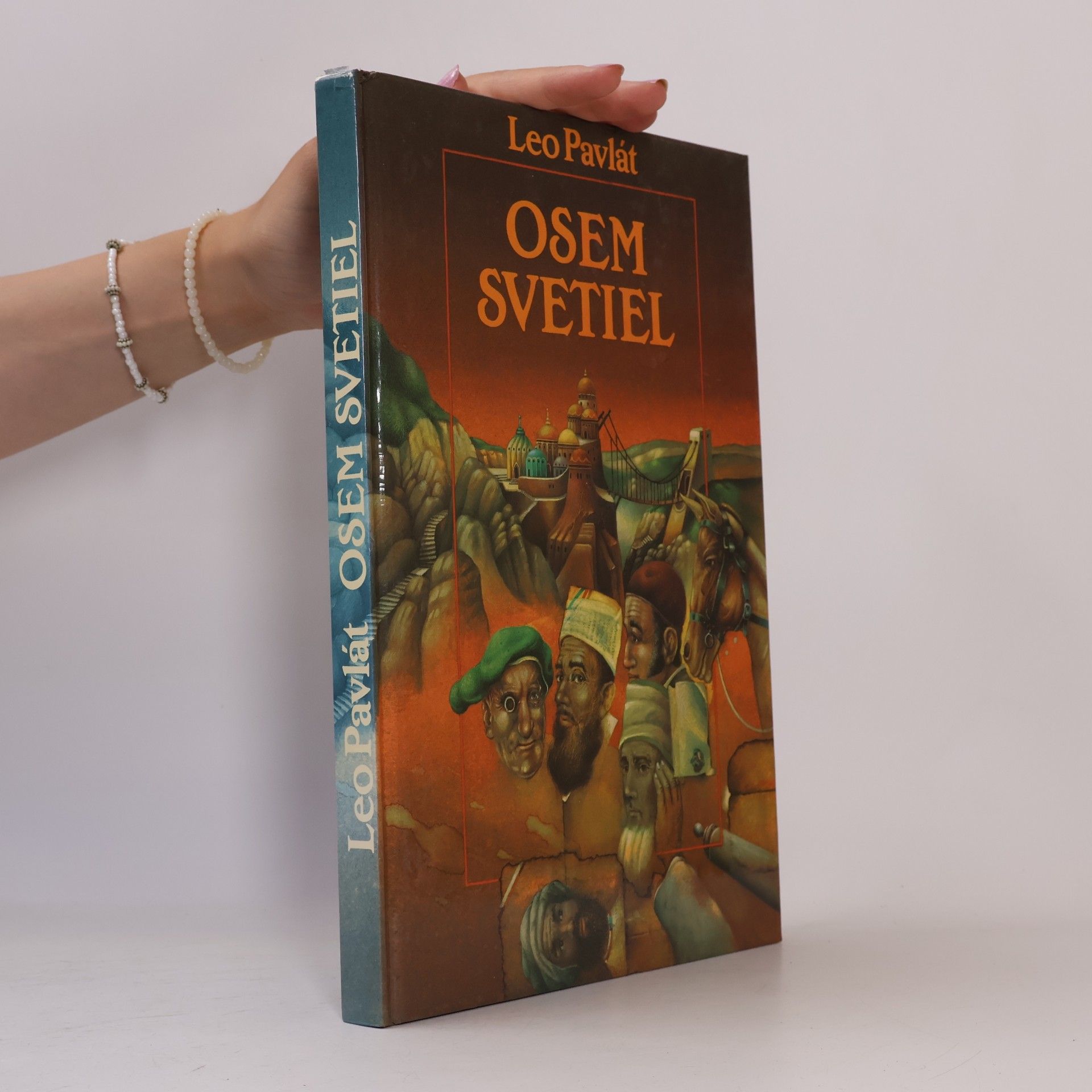 Osem svetiel