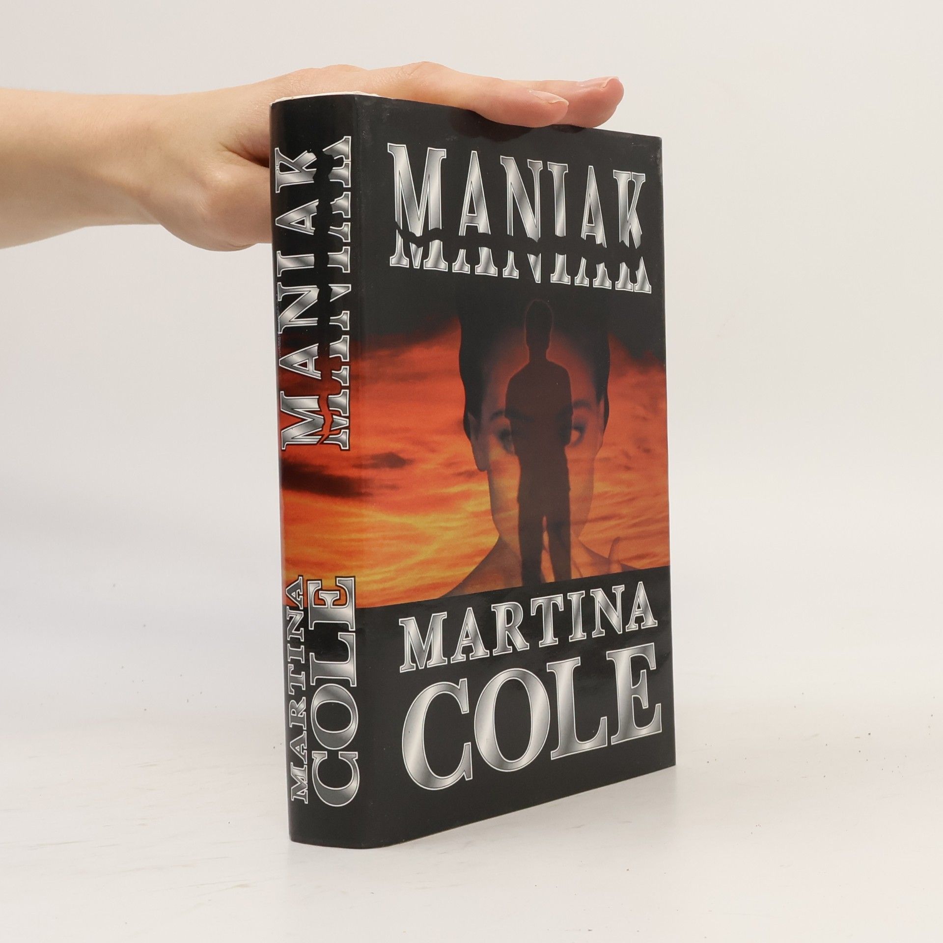 Martina Cole Maniak