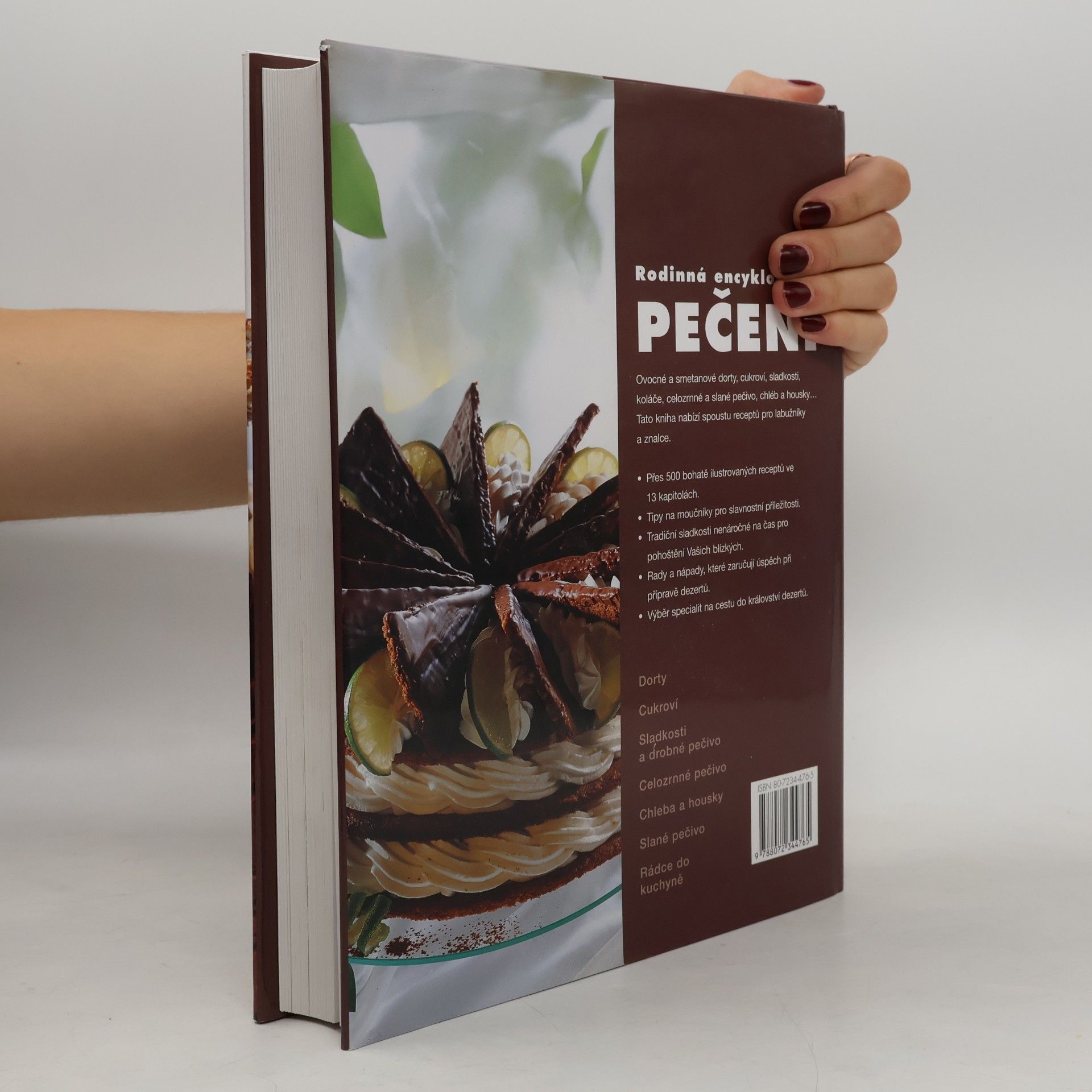 Petra Lukešová Pečení : dorty, cukroví, slané a celozrnné pečivo, rádce do kuchyně