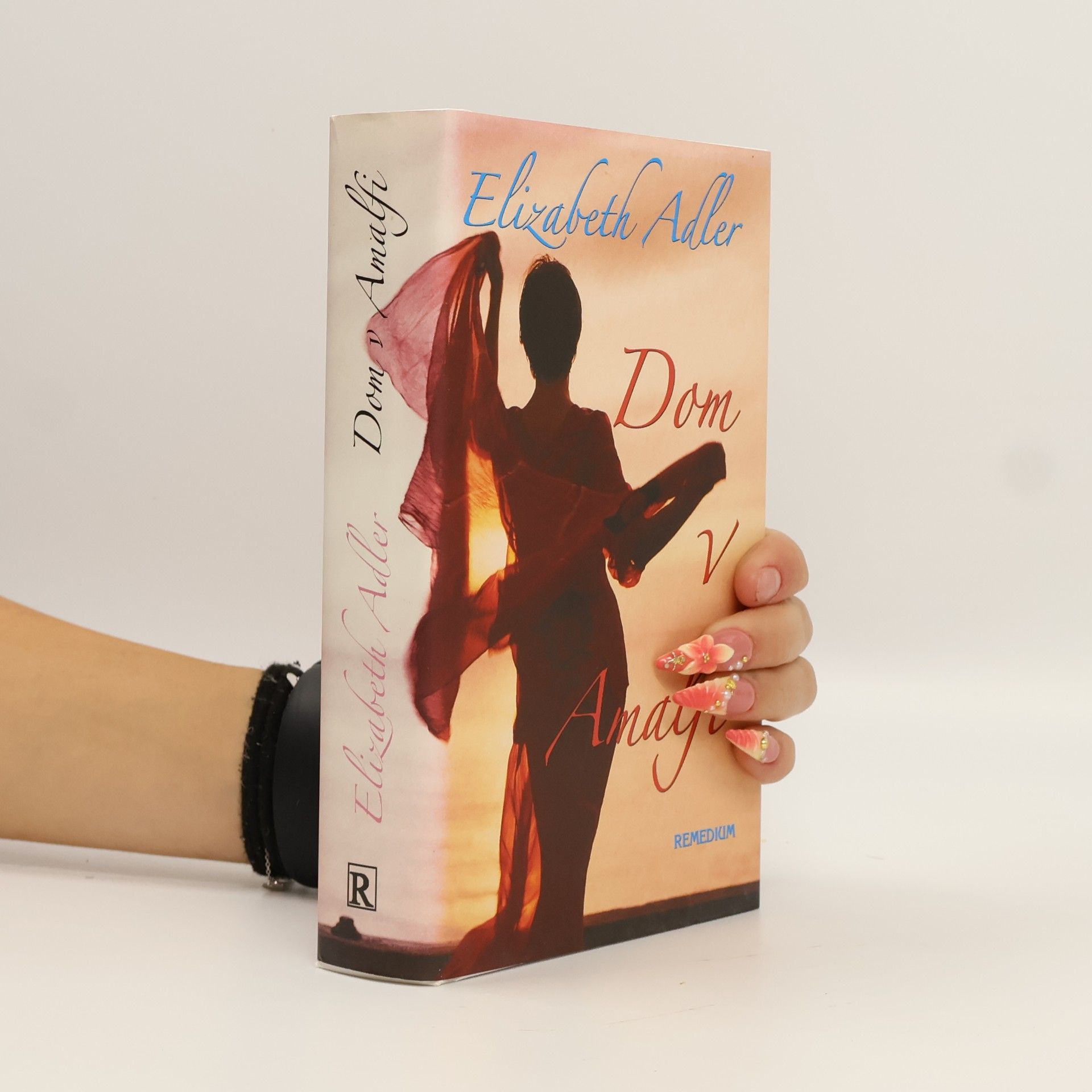 Elizabeth Adler Dom v Amalfi