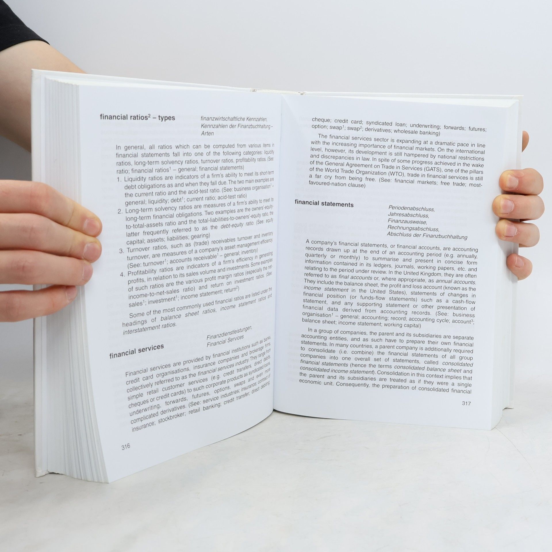 Wolfgang Obenaus New handbook of business English : keywords in context