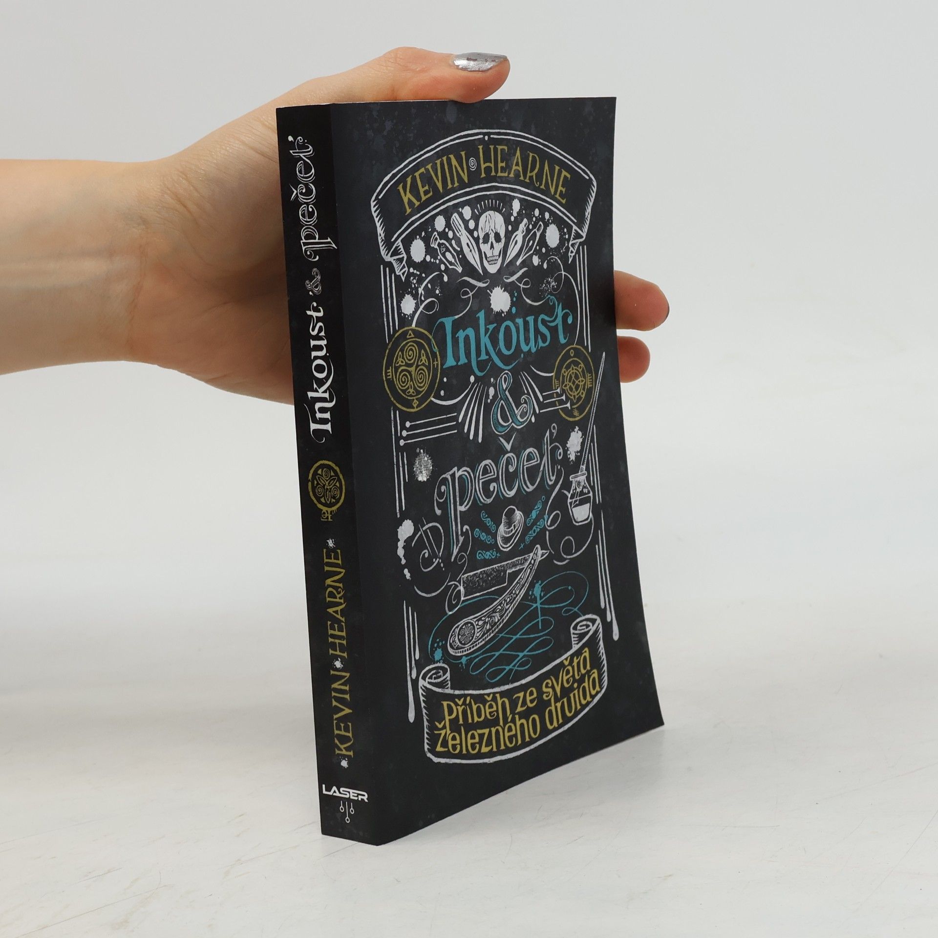 Kevin Hearne Inkoust & pečeť
