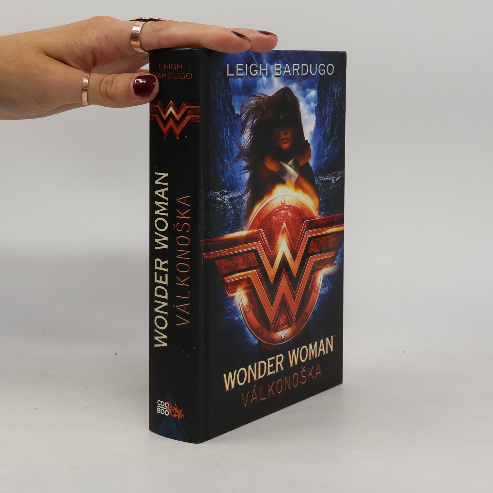 Leigh Bardugo Wonder Woman. Válkonoška