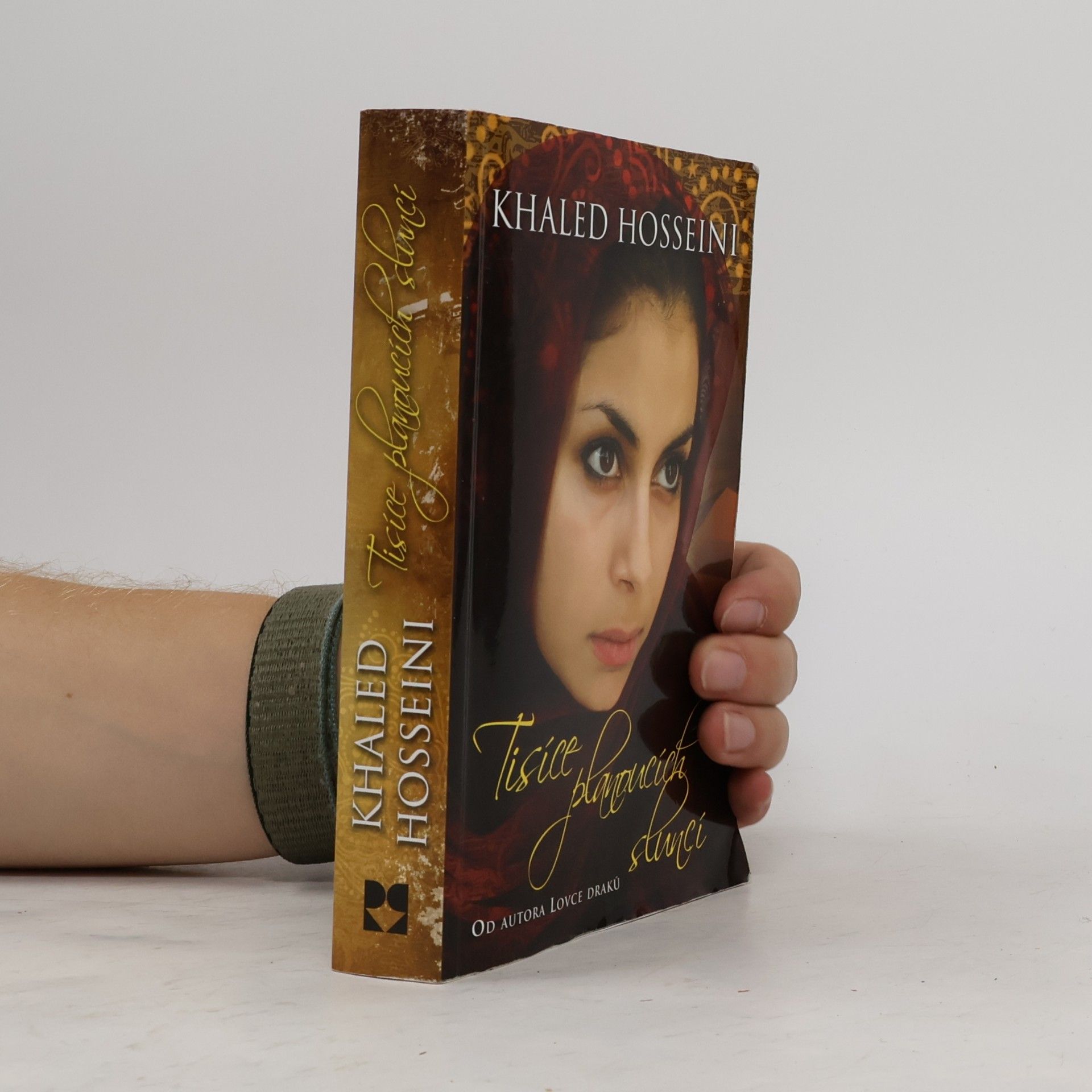 Khaled Hosseini Tisíce planoucích sluncí