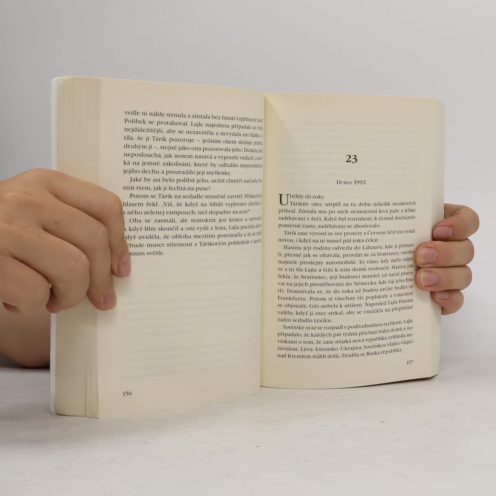 Khaled Hosseini Tisíce planoucích sluncí