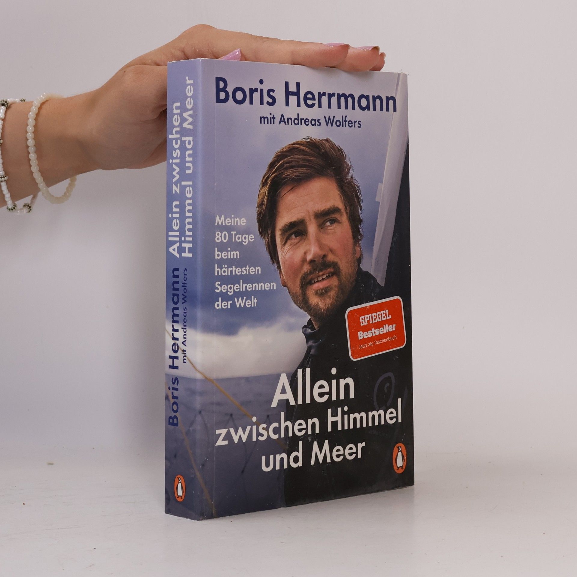 Andreas Wolfers Allein zwischen Himmel und Meer