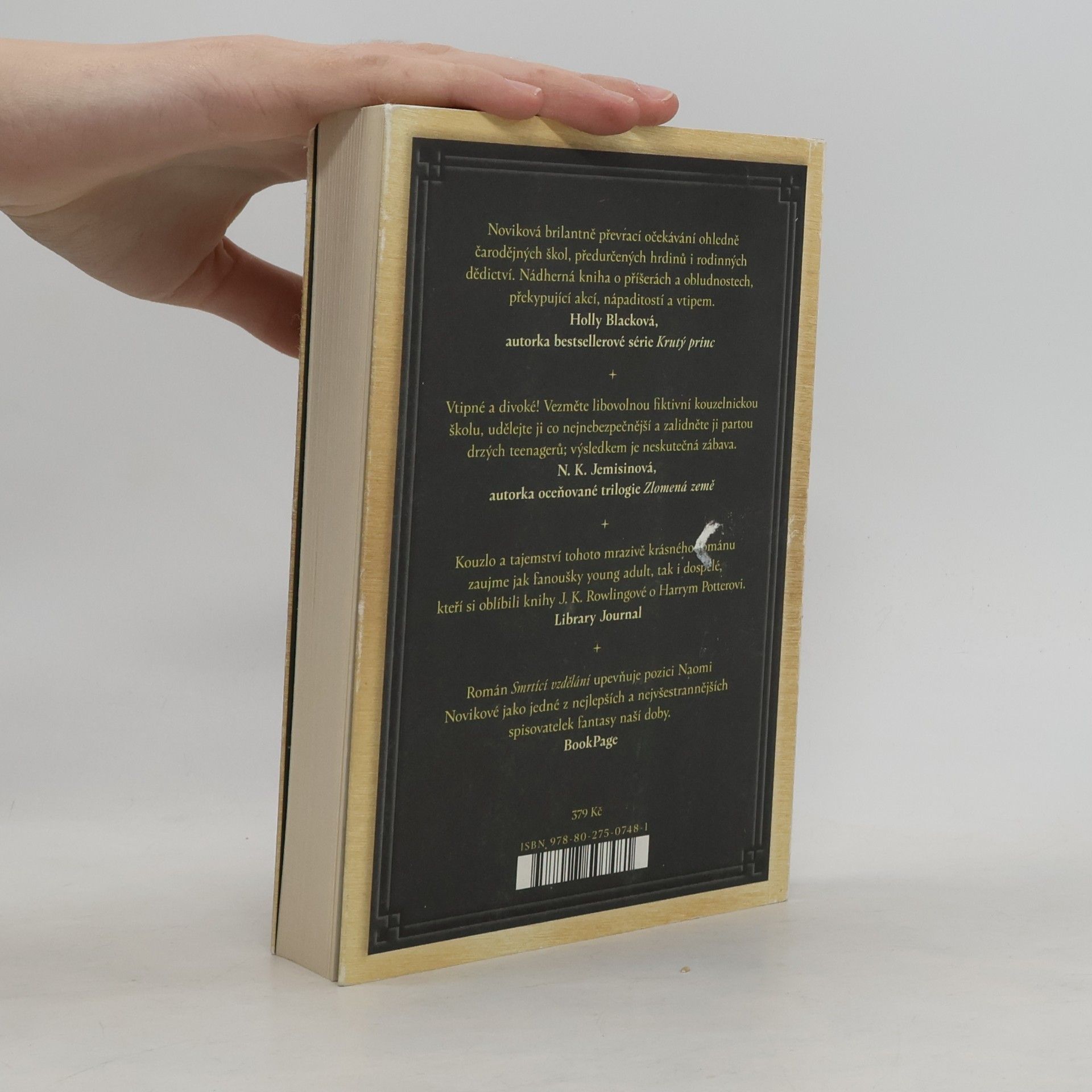 Naomi Novik Smrtící vzdělání. První lekce ve Scholomancii