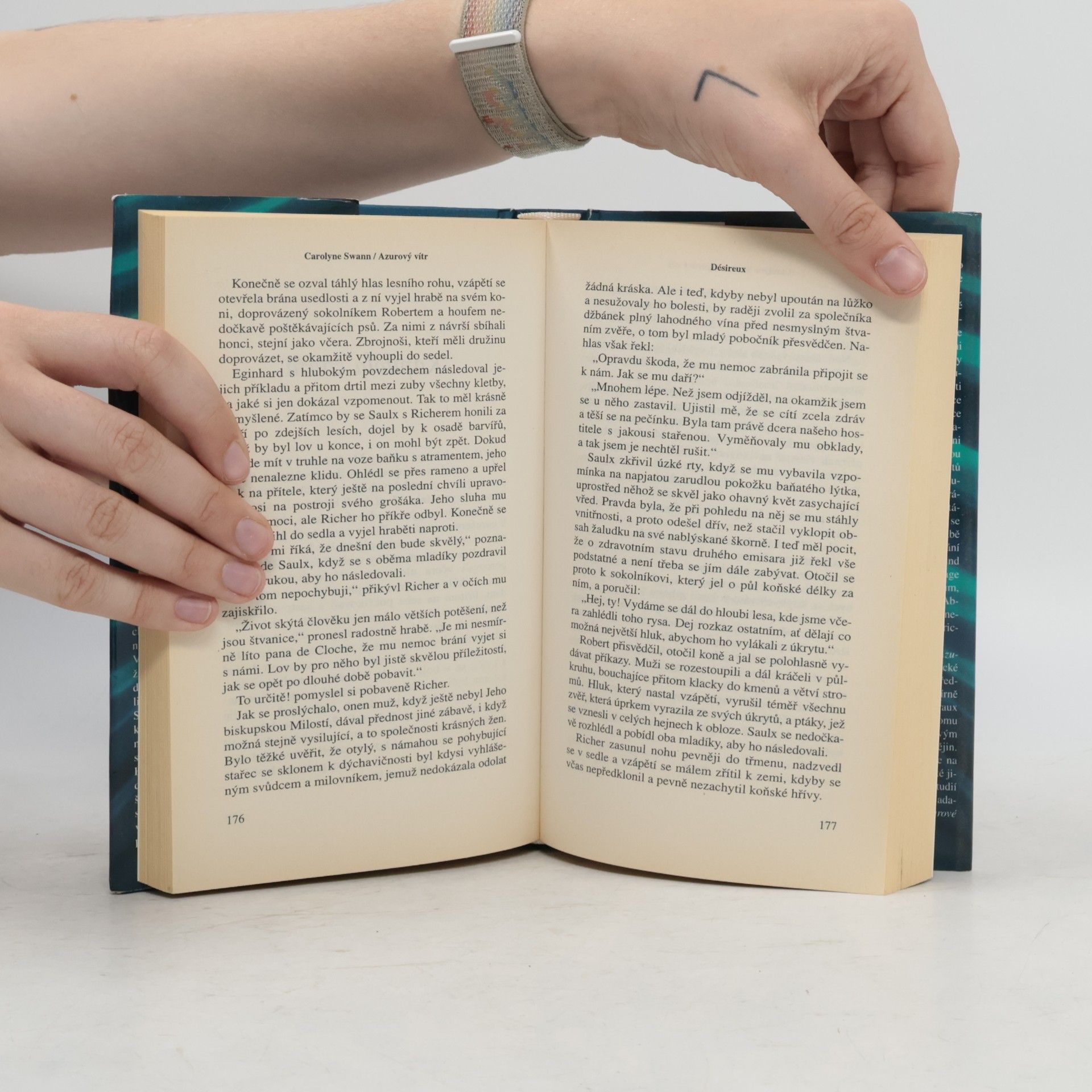 Carolyne Swann Azurový vítr