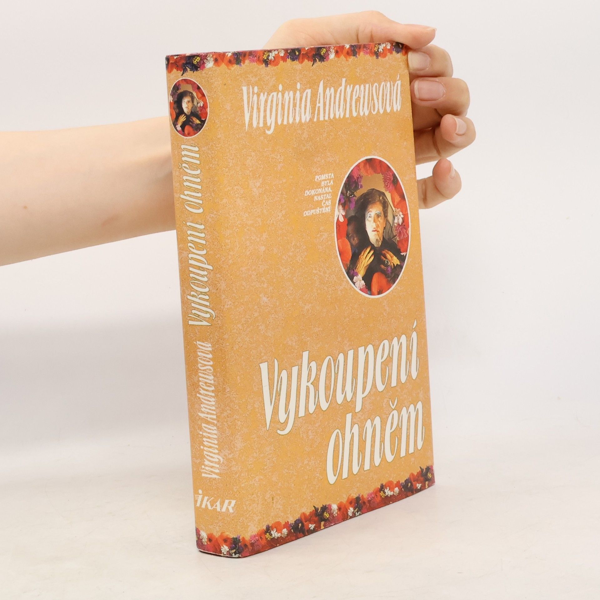 V. C. Andrews Vykoupení ohněm