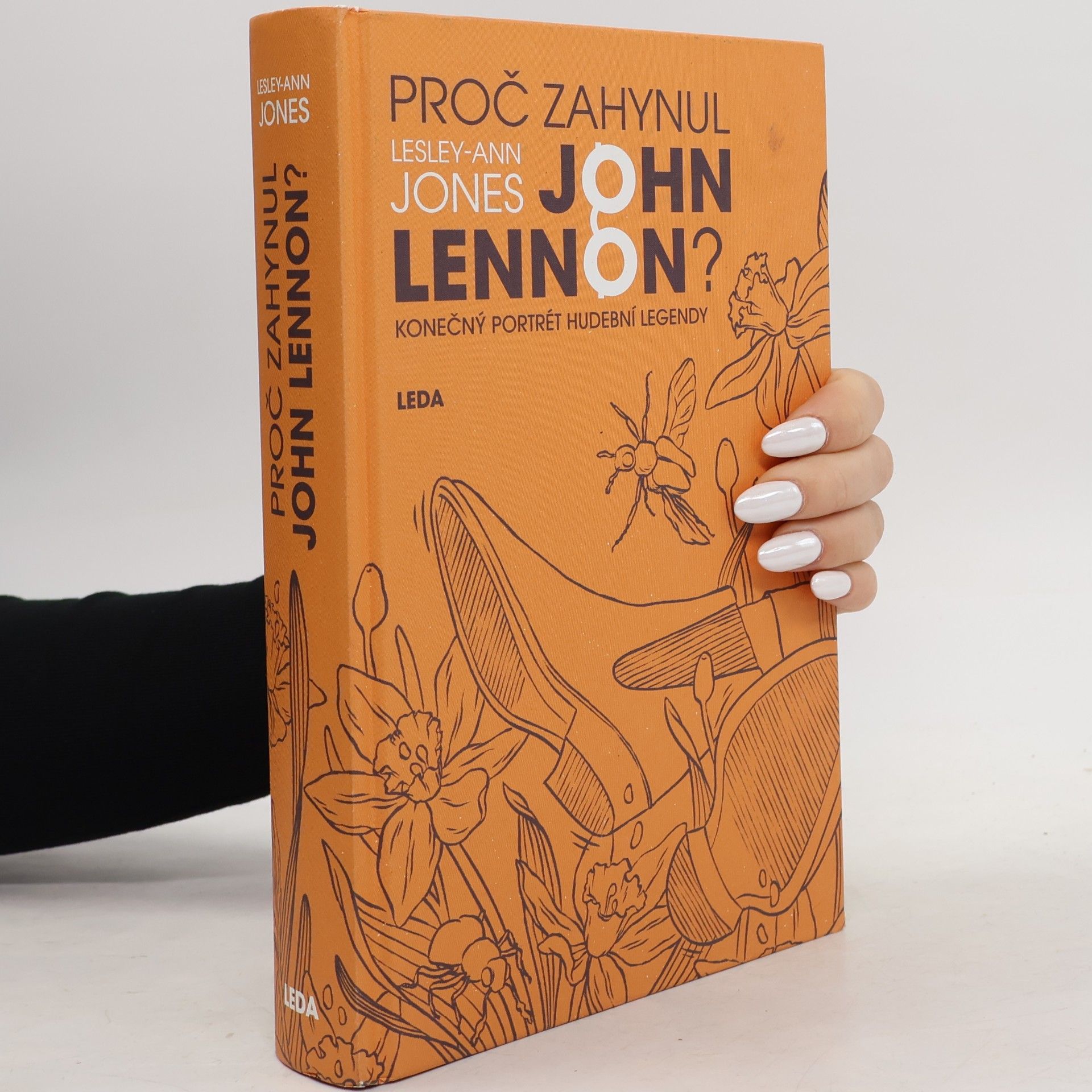 Lesley-Ann Jones Proč zahynul John Lennon