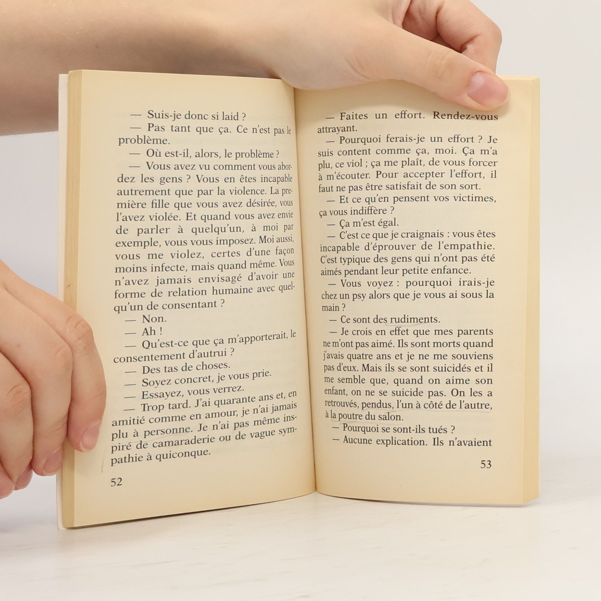 Amélie Nothomb Cosmétique de l'ennemi