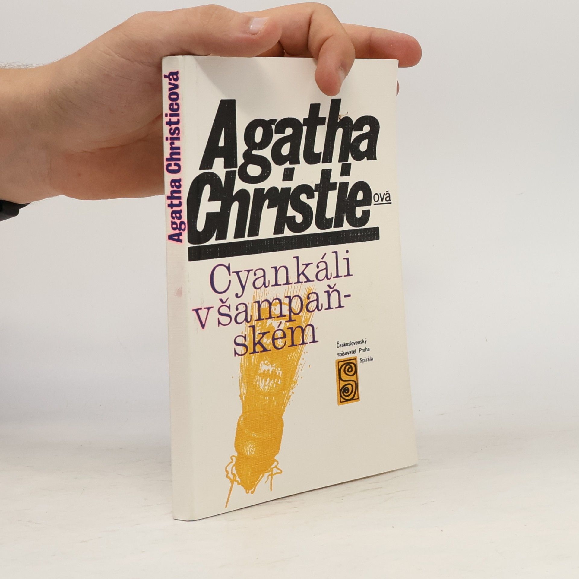 Agatha Christie Cyankáli v šampaňském