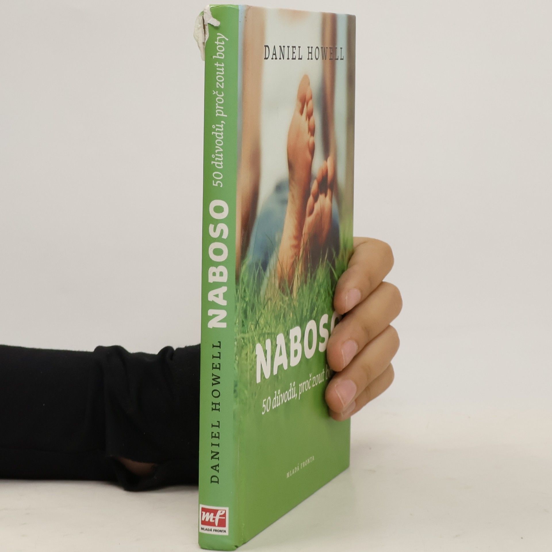 Daniel Howell Naboso : 50 důvodů, proč zout boty