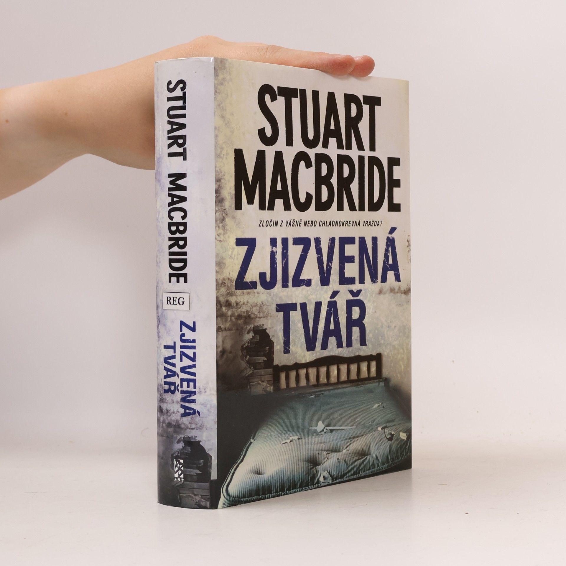 Stuart Macbride Zjizvená tvář