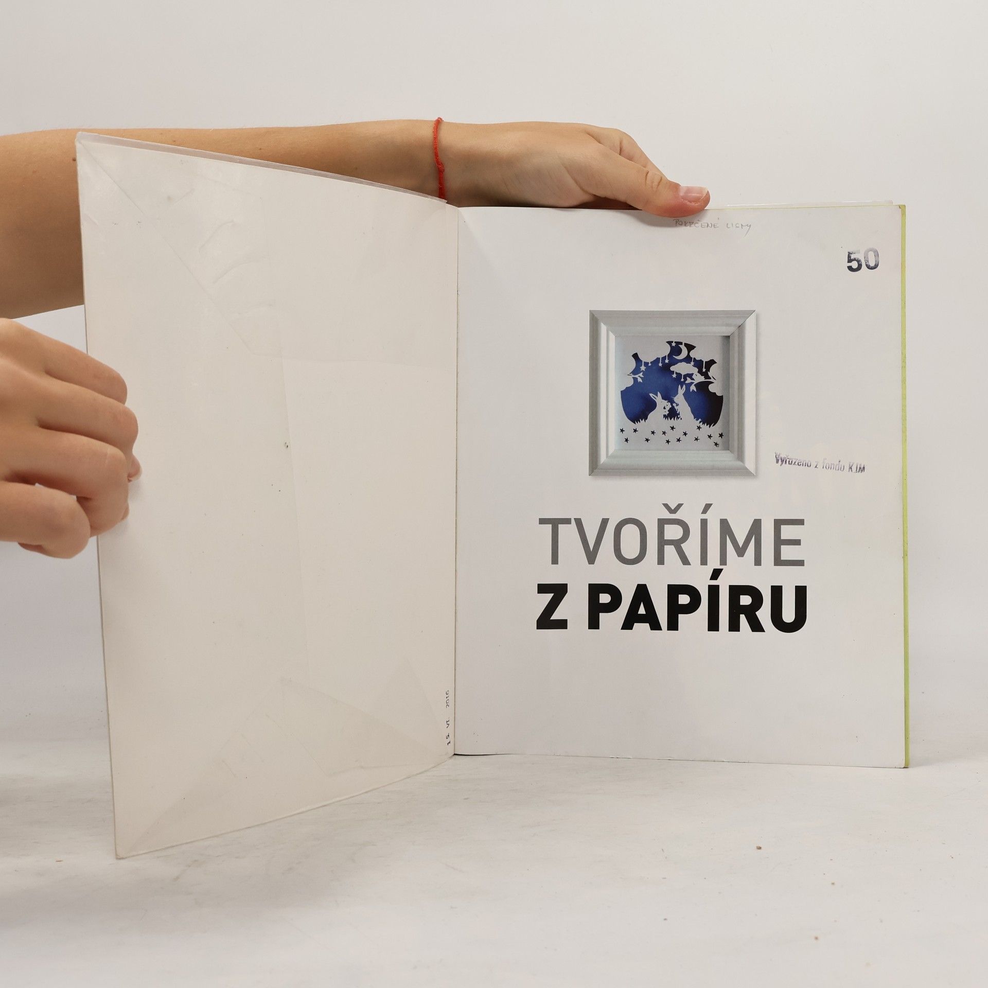 Kolektív autorov Tvoříme z papíru