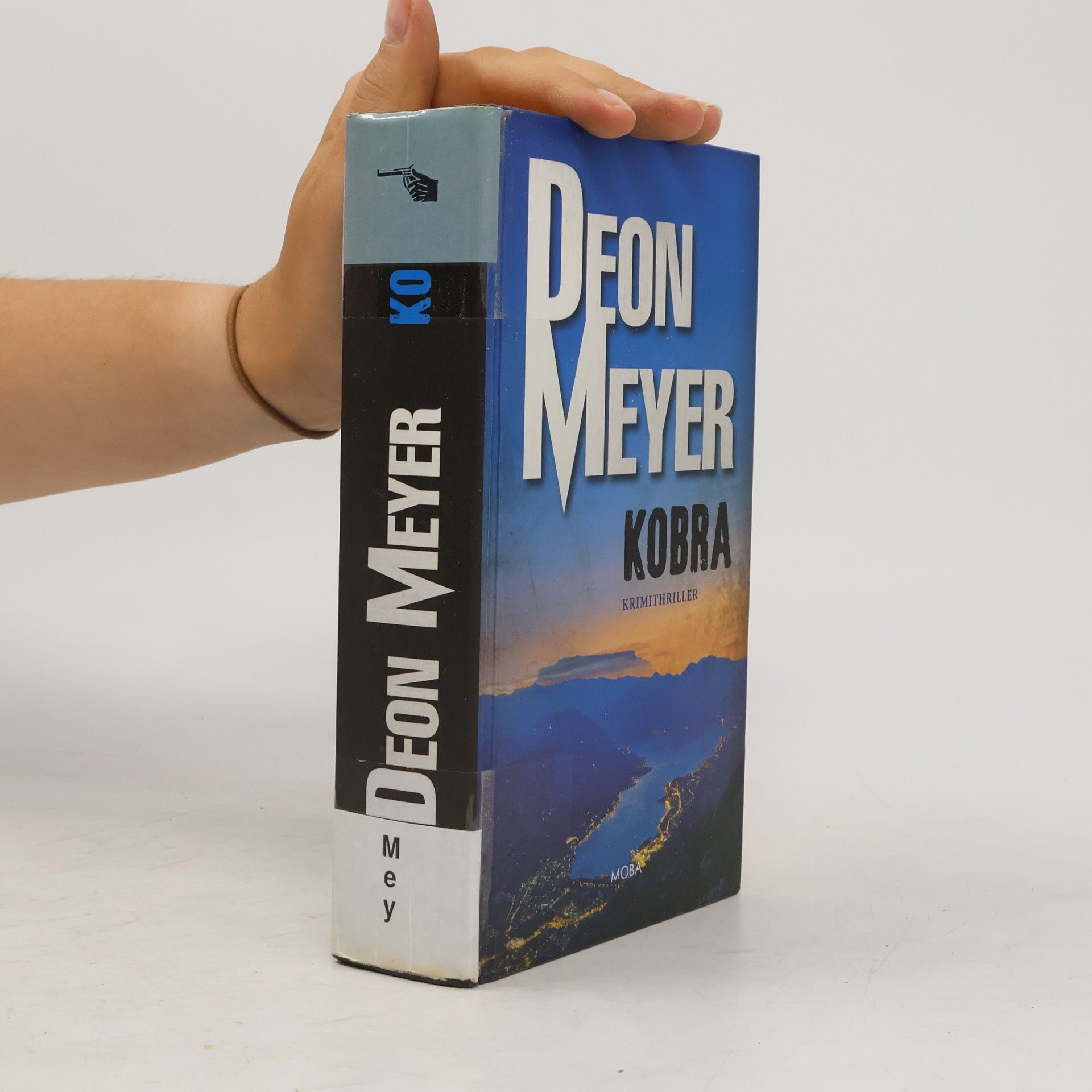 Deon Meyer Kobra