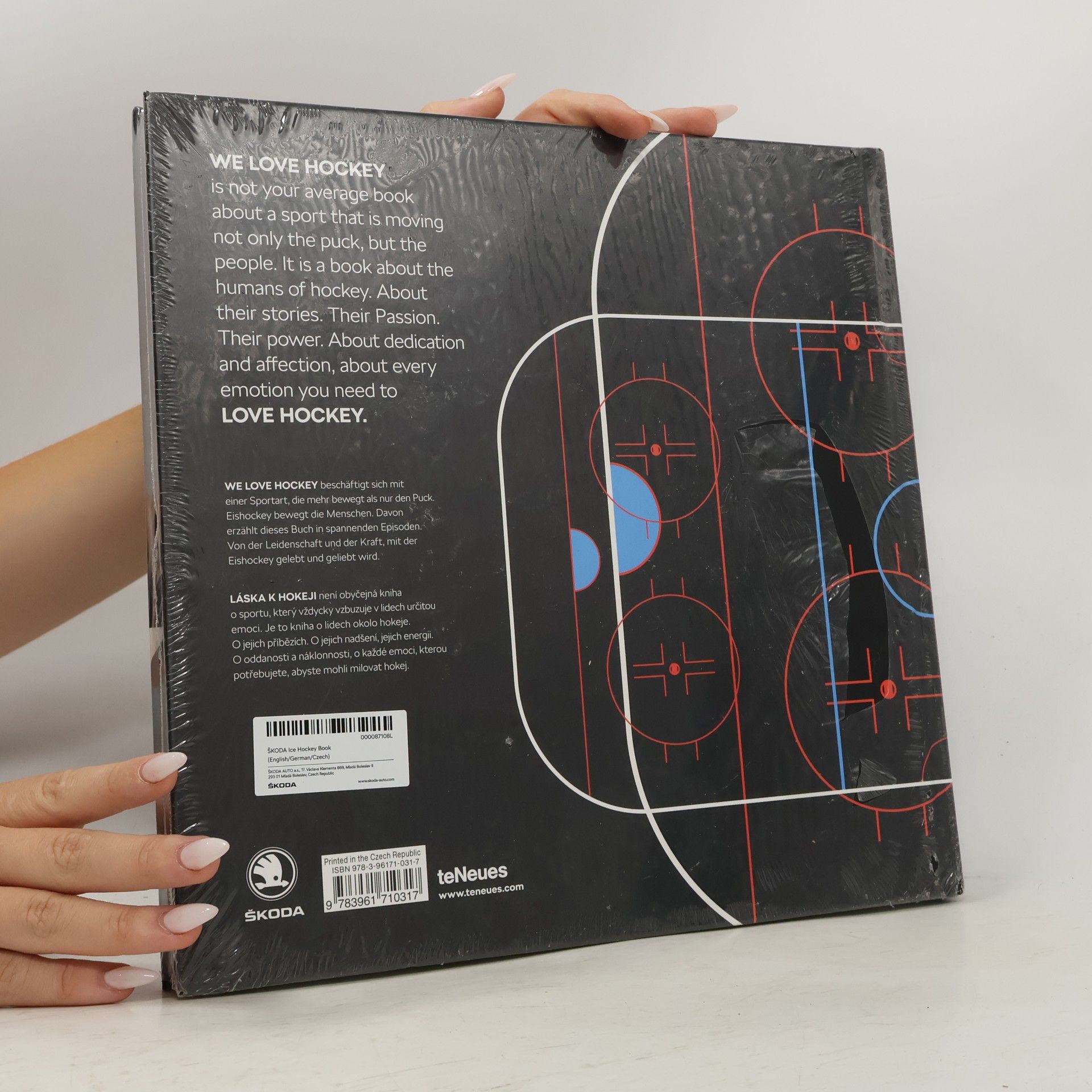 Kolektiv autorů We love hockey: 25 stories about the passion for the game