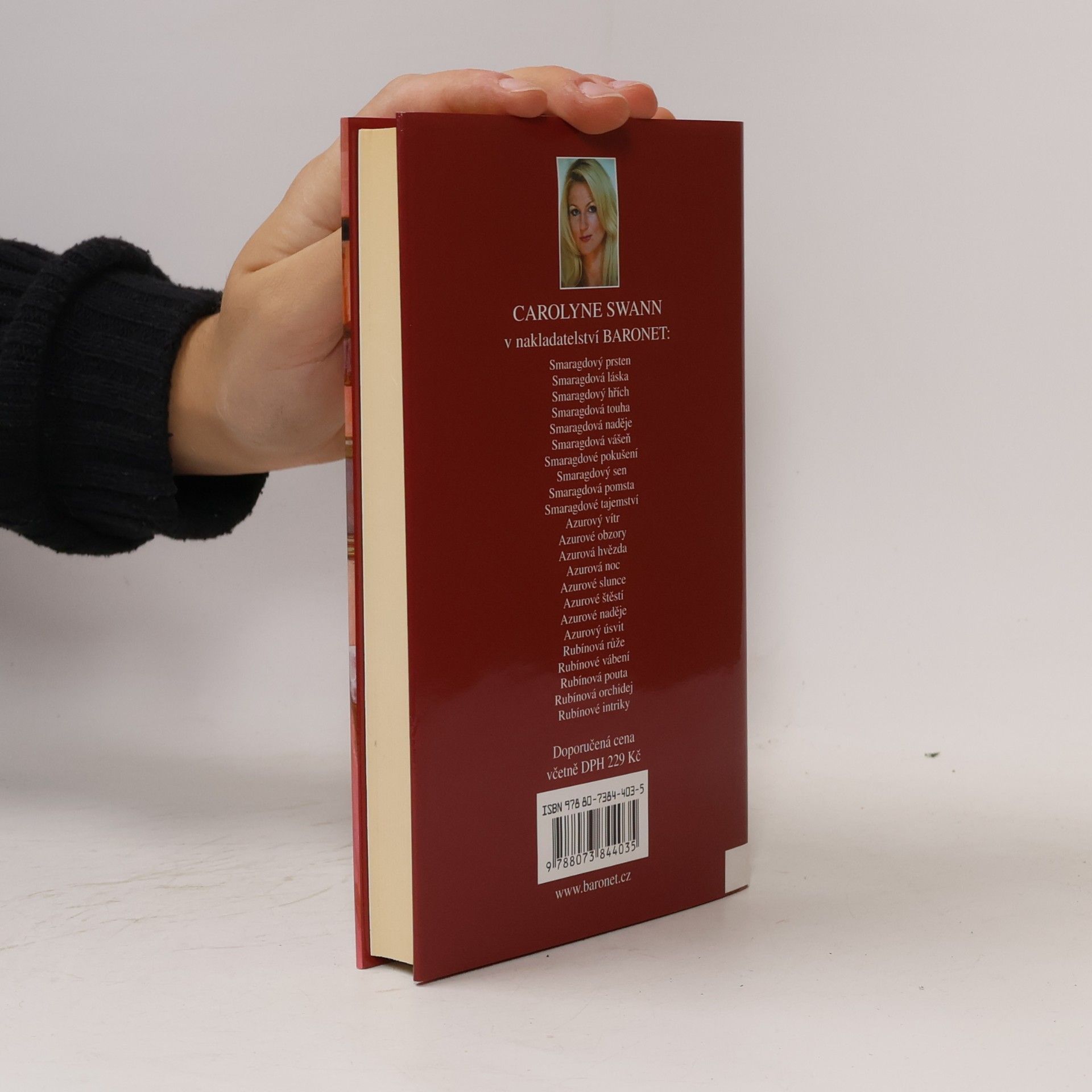 Carolyne Swann Rubínové intriky