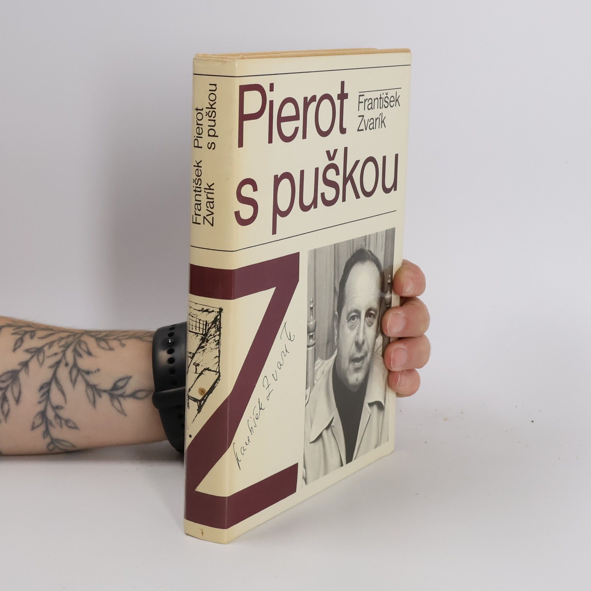 František Zvarík Pierot s puškou