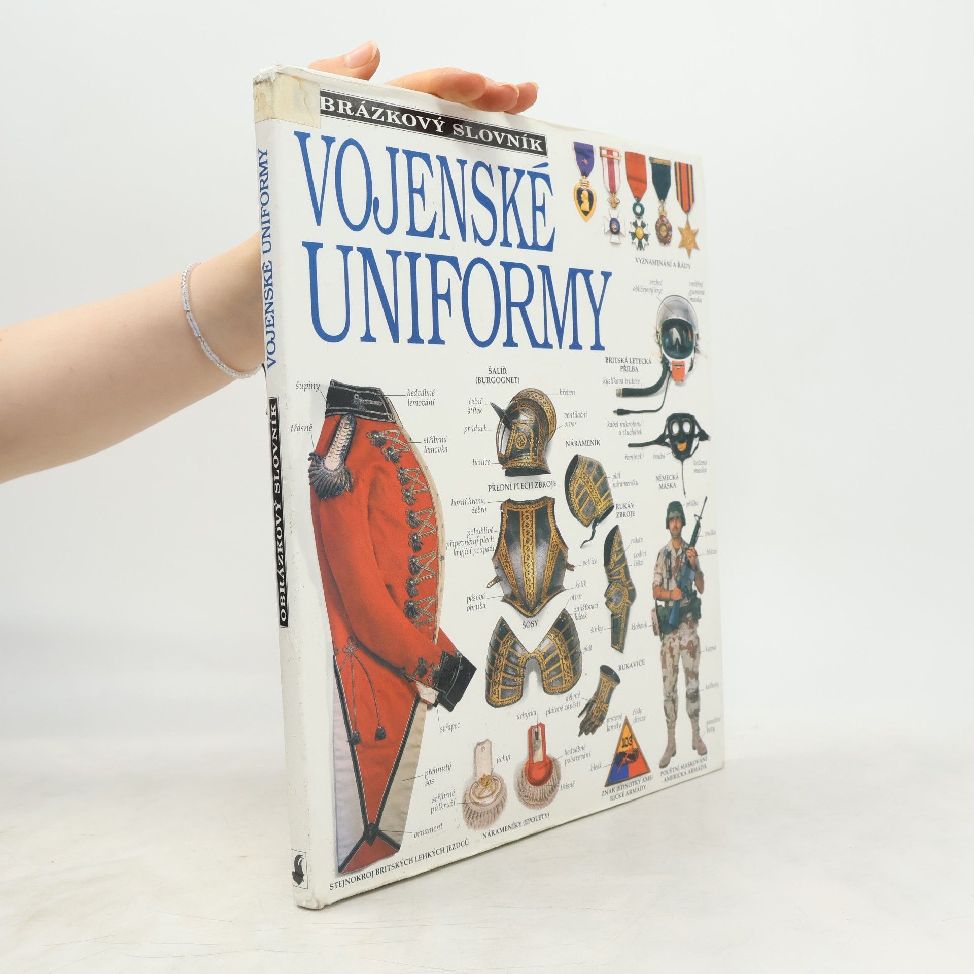 James Stevenson Vojenské uniformy a výstroj