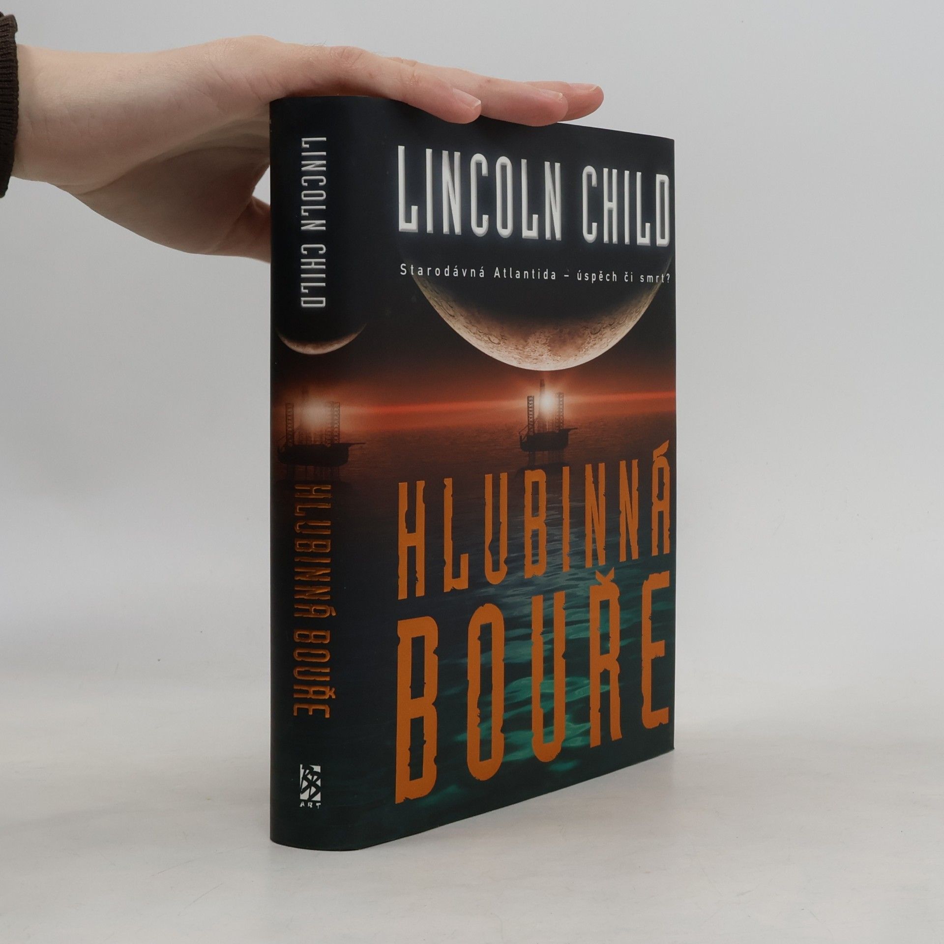 Lincoln Child Hlubinná bouře