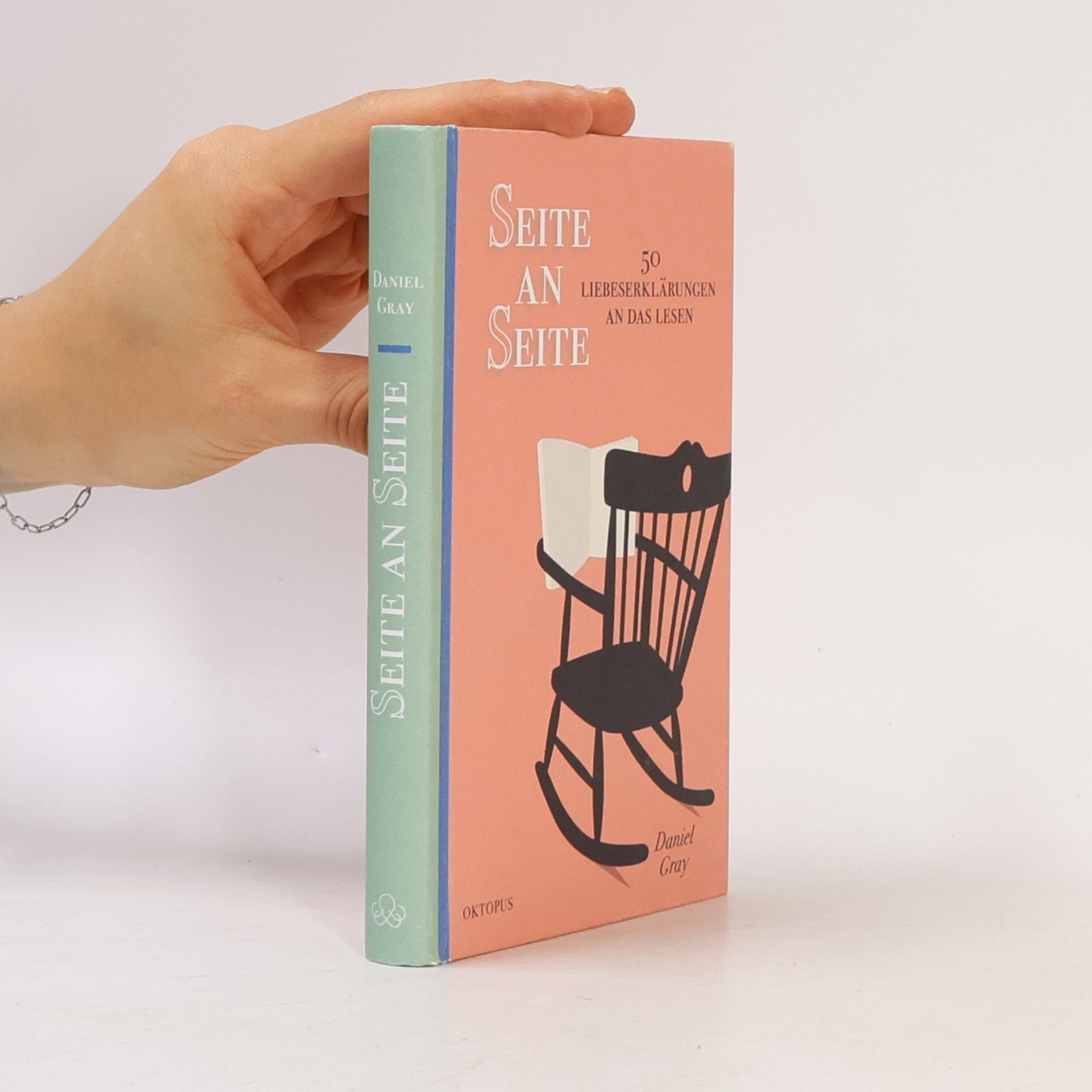 Daniel Gray Seite an Seite