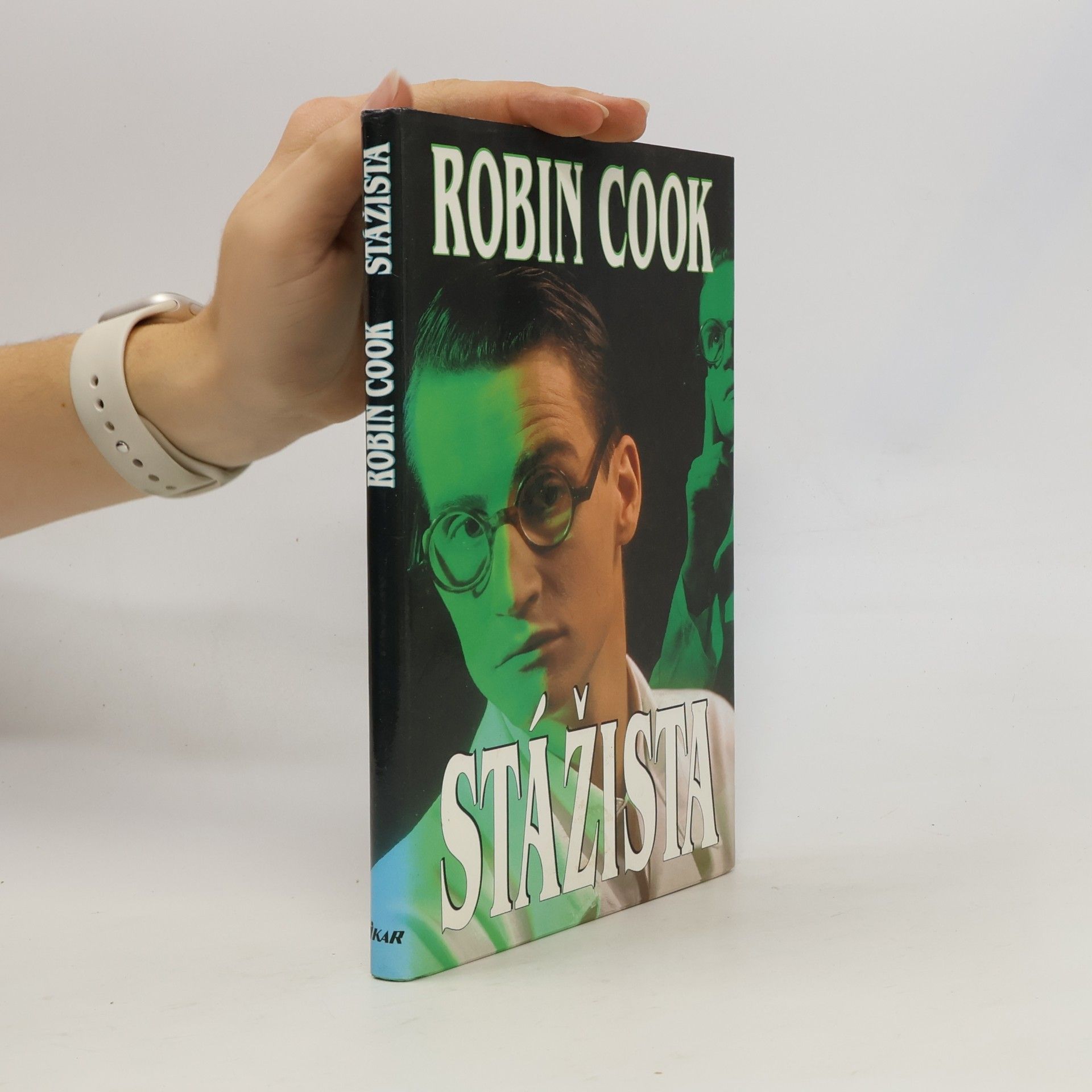 Robin Cook Stážista