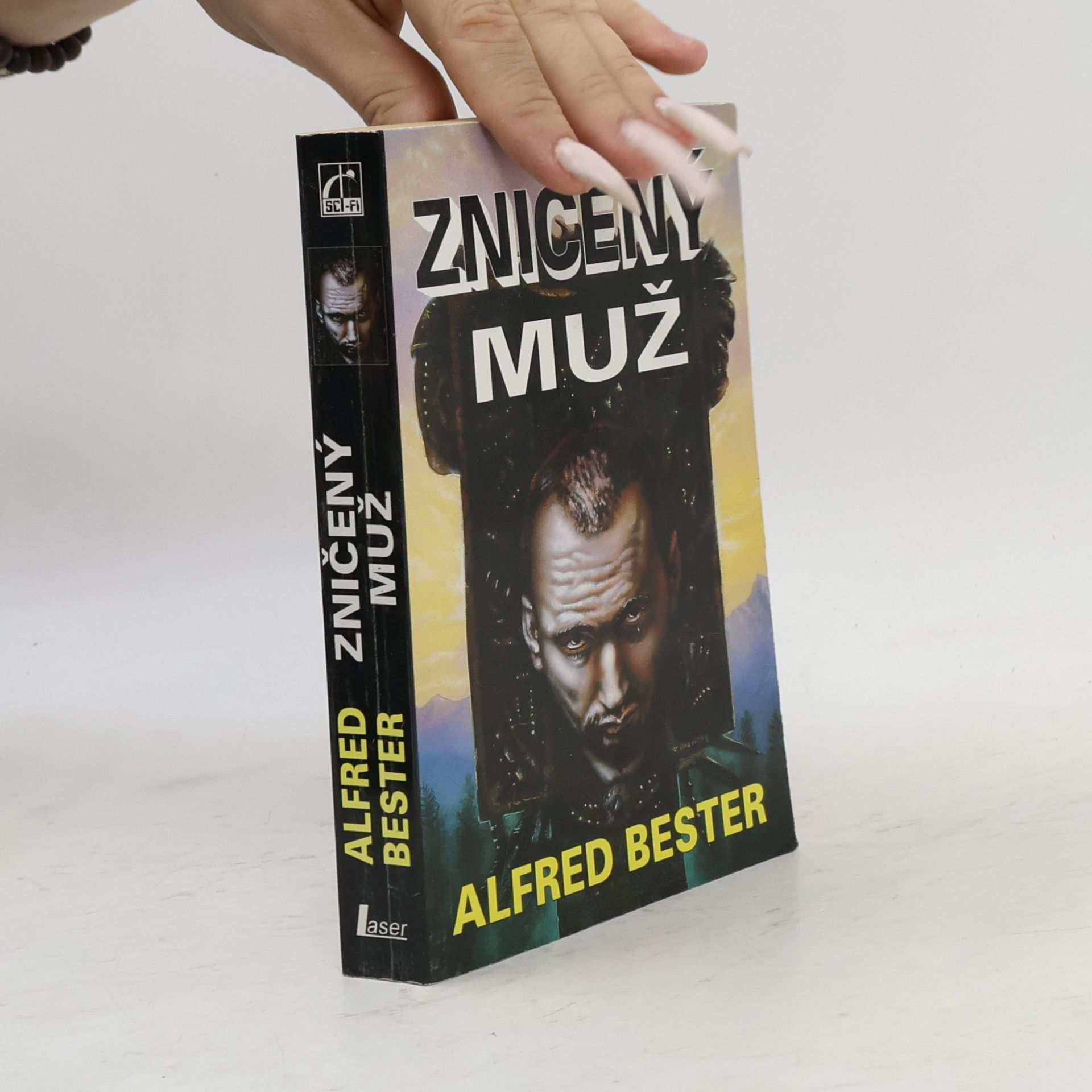 Alfred Bester Zničený muž