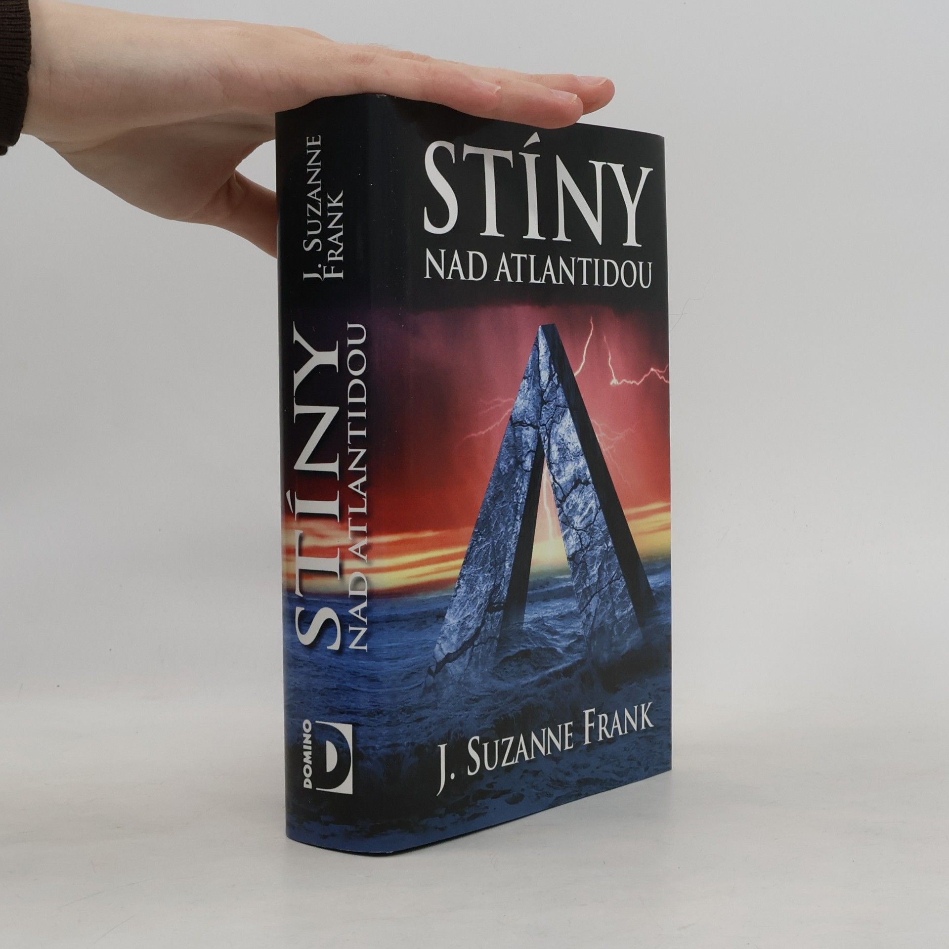 Suzanne Frank Stíny nad Atlantidou