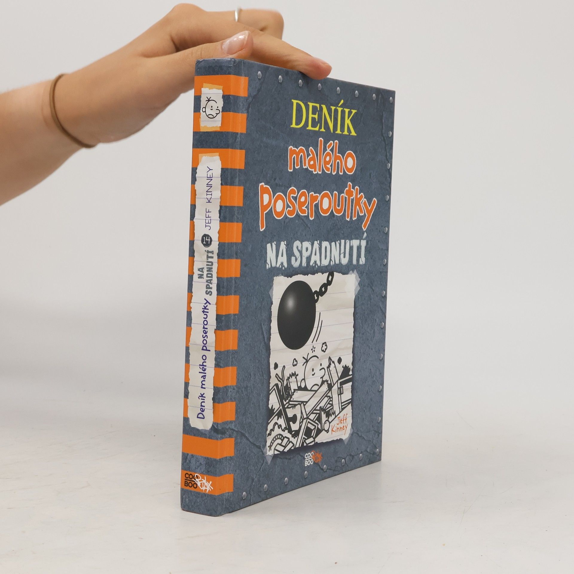 Jeff Kinney Deník malého poseroutky 14. Na spadnutí