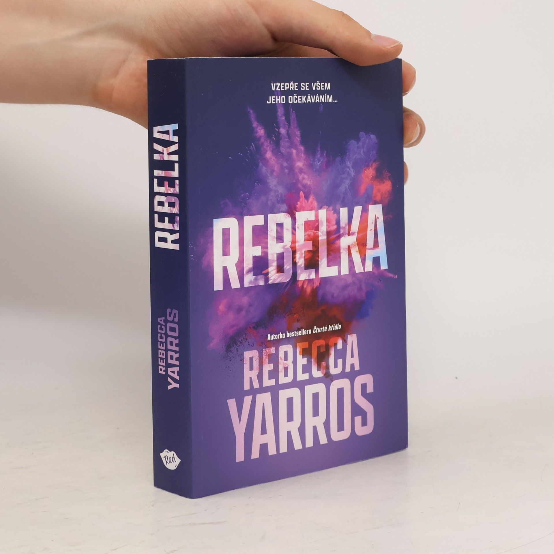 Rebecca Yarros Rebelka
