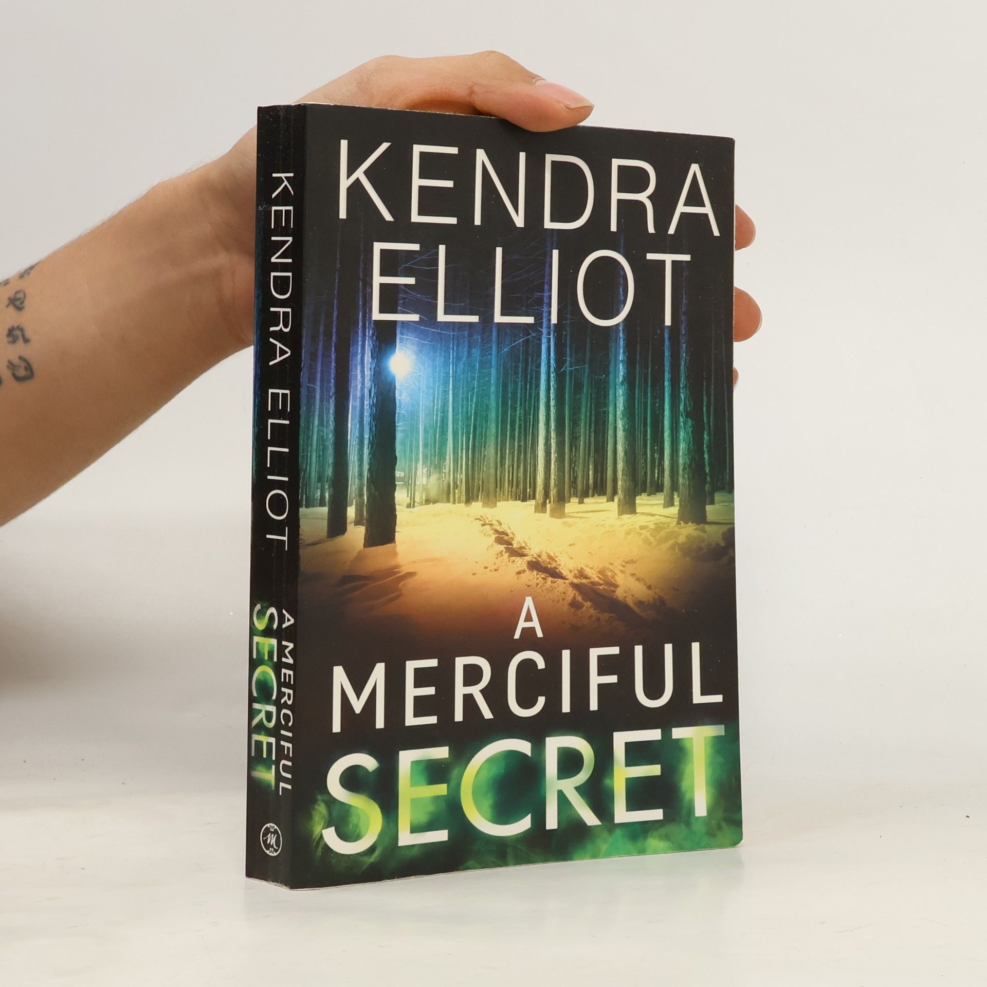 Kendra Elliot A Merciful Secret