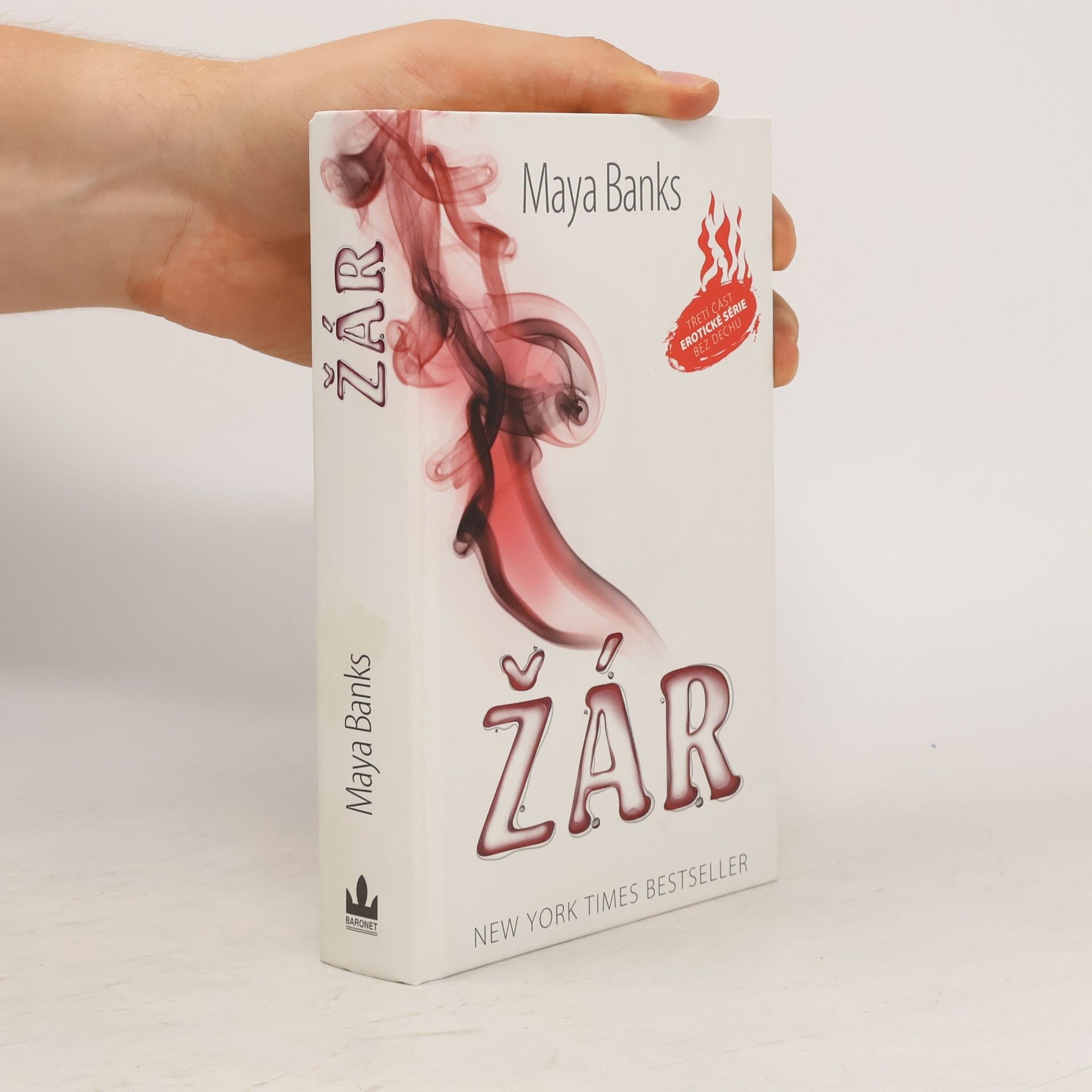 Maya Banks Žár