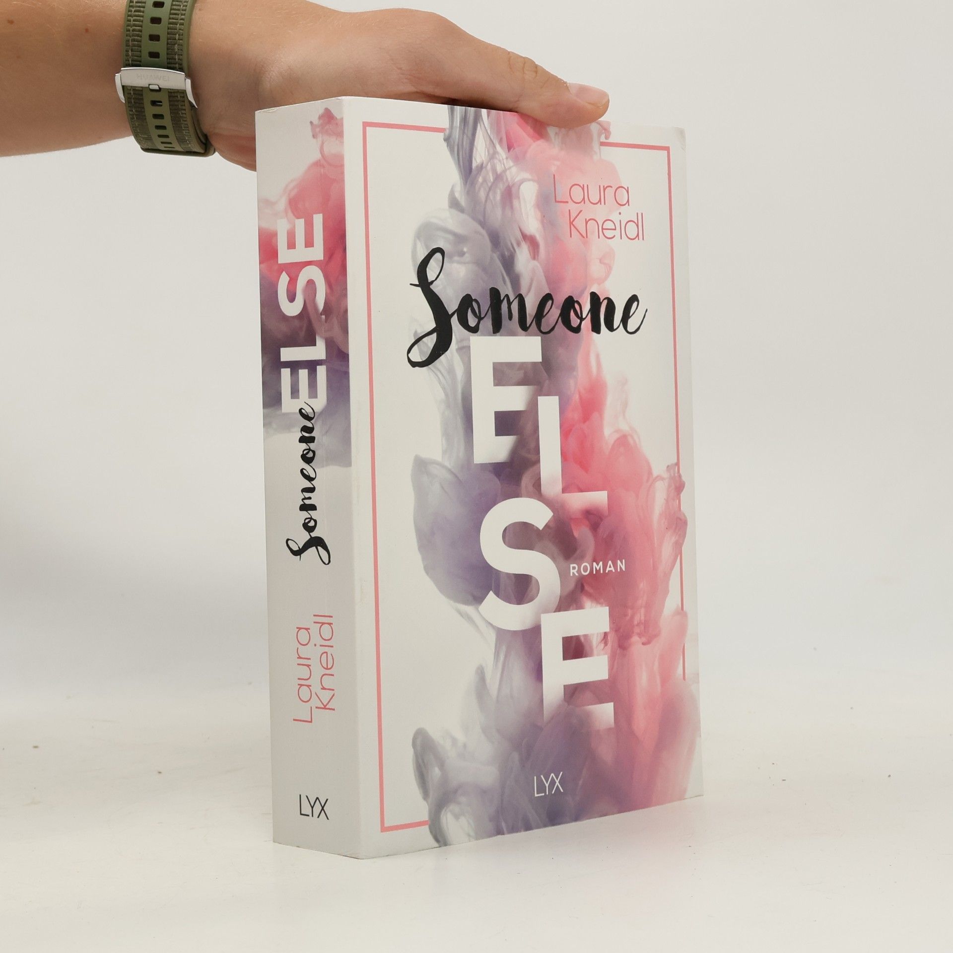 Laura Kneidl Someone else
