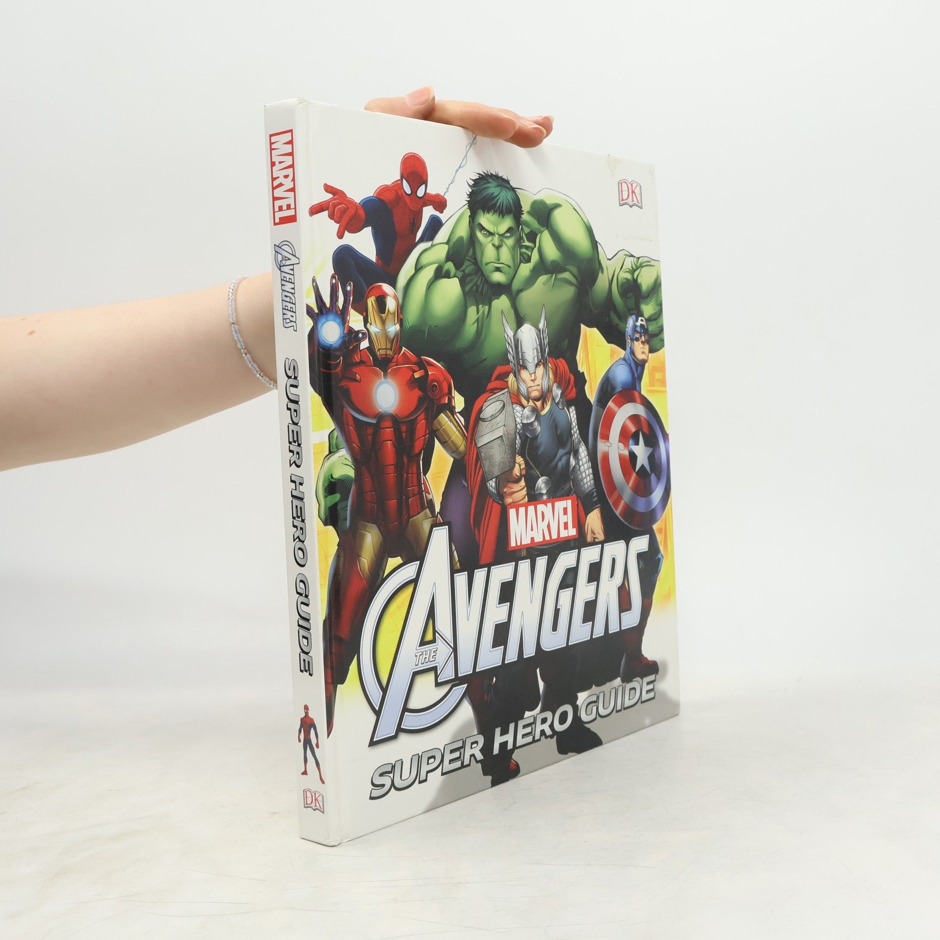 Collectif d'auteurs The Avengers: Superhero Guide