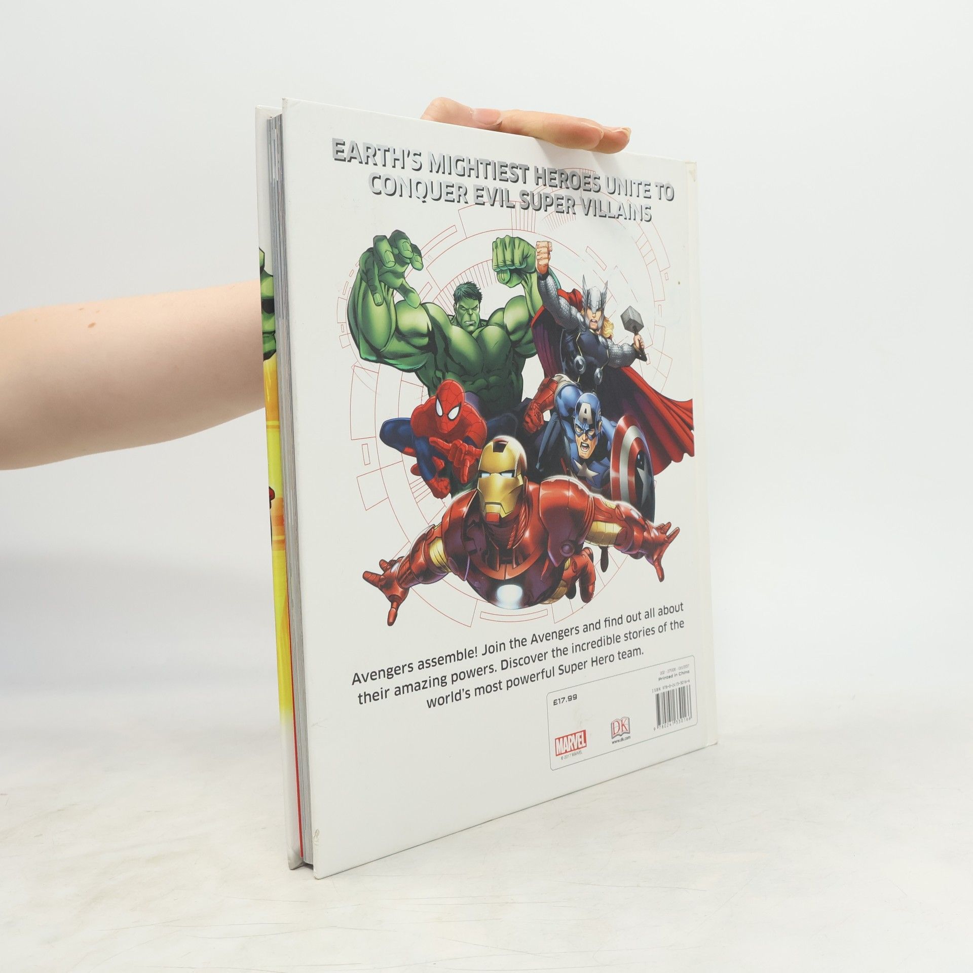 Autores varios The Avengers: Superhero Guide