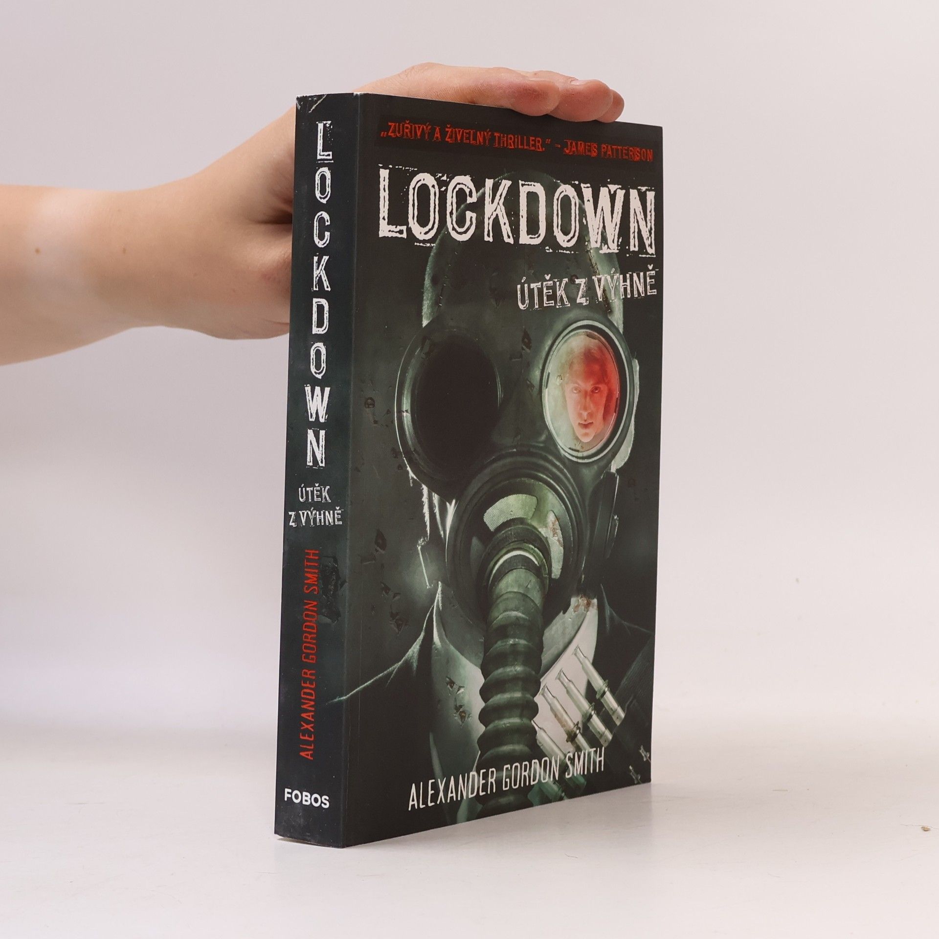 Alexander Gordon Smith Lockdown